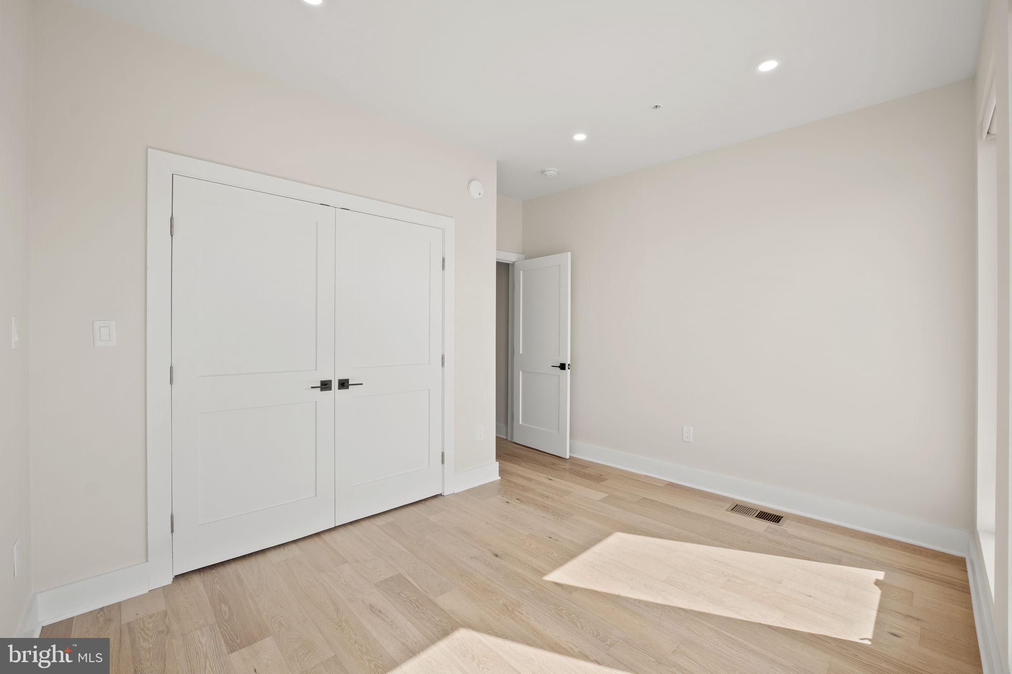 Washington, District of Columbia, 20002, United States, 3 Bedrooms Bedrooms, ,3 BathroomsBathrooms,Residential,For Sale,1928726