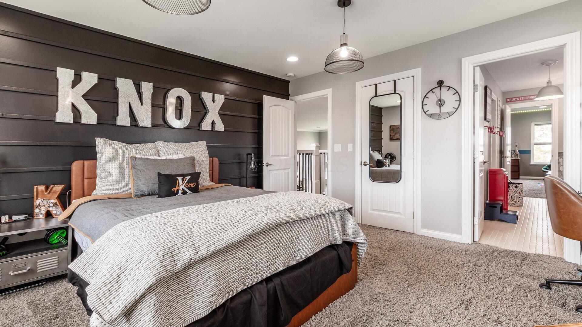 Hebron, Ohio, 43025, United States, 5 Bedrooms Bedrooms, ,5 BathroomsBathrooms,Residential,For Sale,1988631