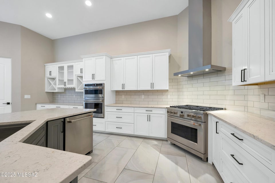 Oro Valley, Arizona, 85742, United States, 4 Bedrooms Bedrooms, ,4 BathroomsBathrooms,Residential,For Sale,1978963