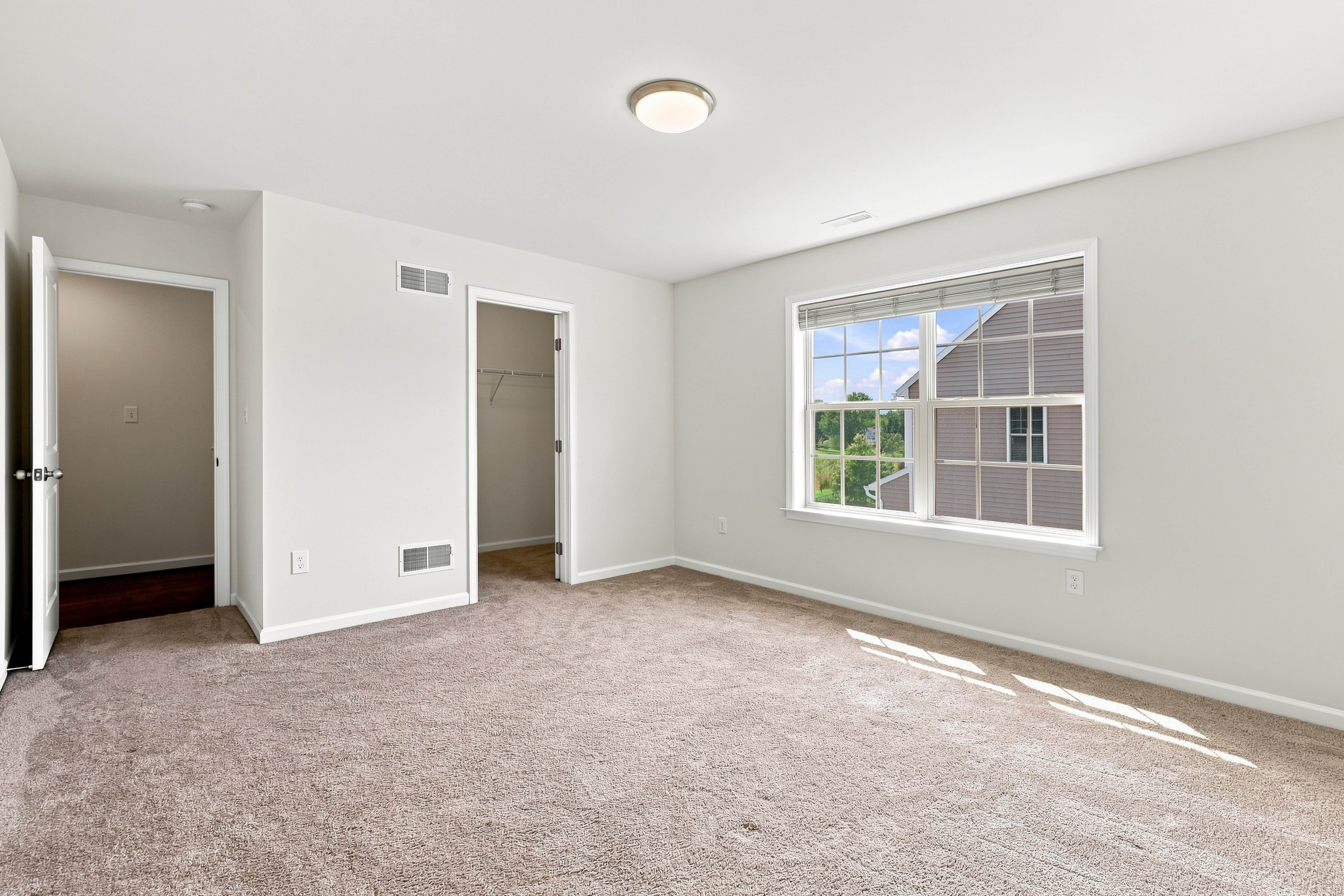  454 E Delp Rd - 物件實景