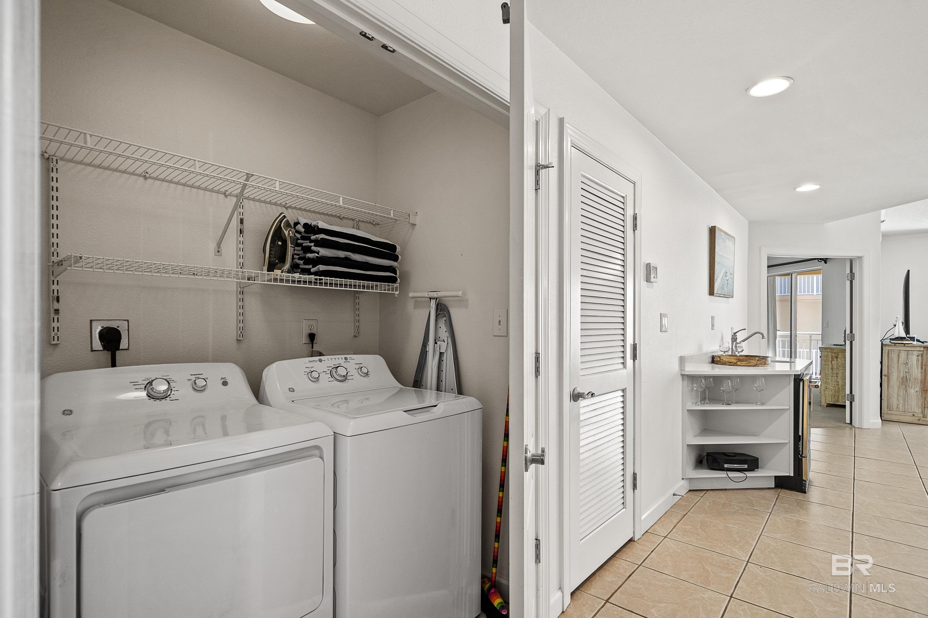 Orange Beach, Alabama, 36561, United States, 4 Bedrooms Bedrooms, ,3 BathroomsBathrooms,Residential,For Sale,1992923