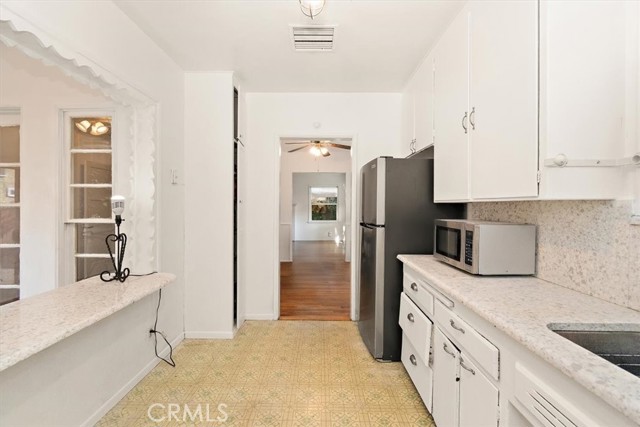 Van Nuys, California, 91401, United States, 3 Bedrooms Bedrooms, ,1 BathroomBathrooms,Residential,For Sale,2005307