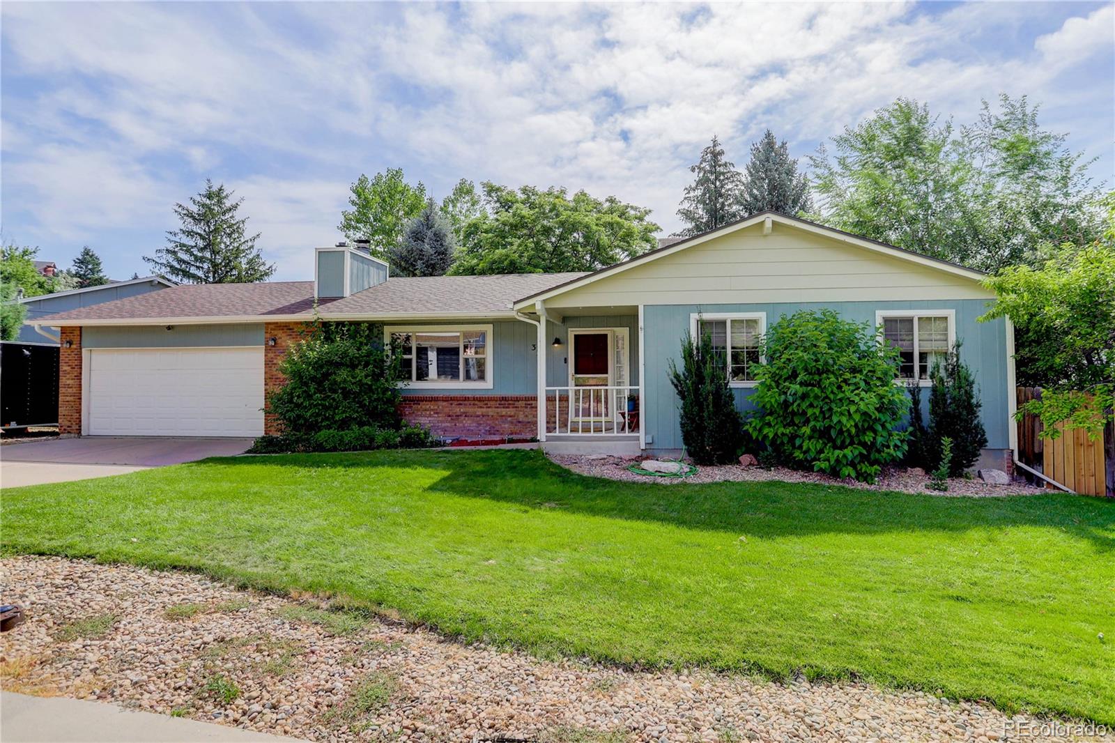 Castle Rock, Colorado, 80104, United States, 4 Bedrooms Bedrooms, ,2 BathroomsBathrooms,Residential,For Sale,1911014