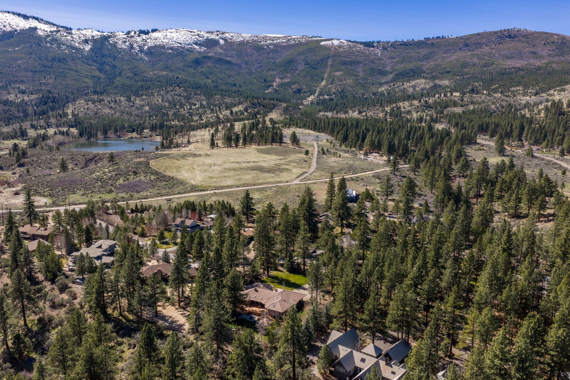  Verdi Sanctuary with Expansive Pond Waterfalls and Views - 物件實景