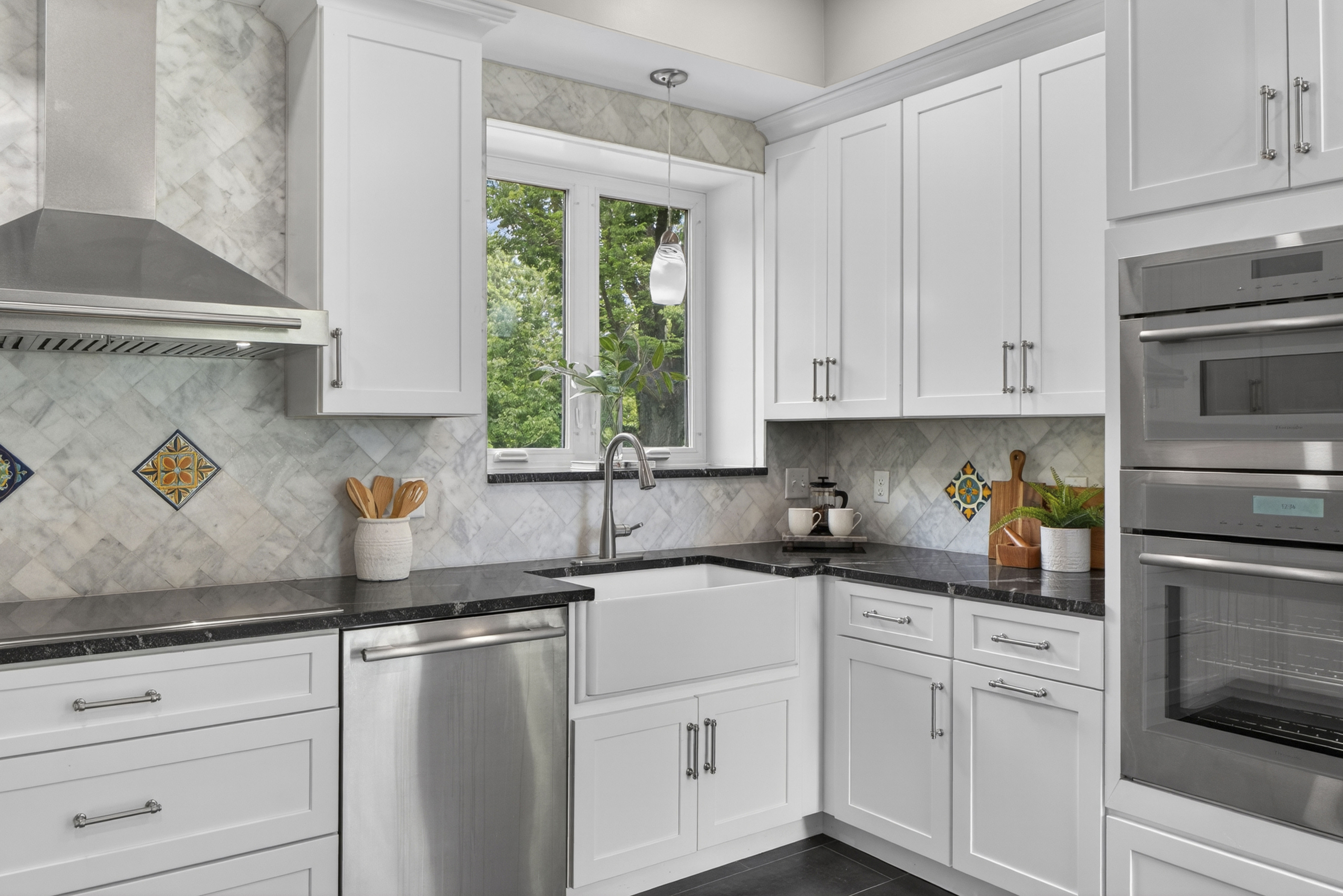  Timeless Mediterranean Revival Blends European Elegance & Hollywood Glamour - 物件實景