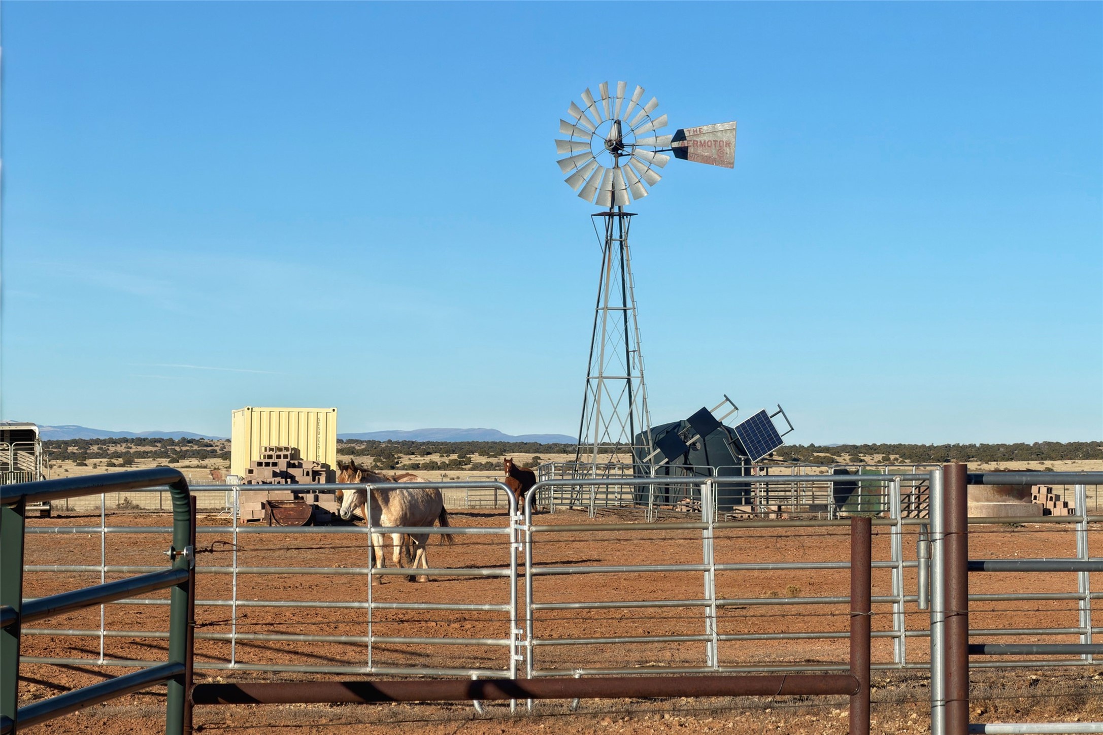 26262 US Highway 285 - 物件實景