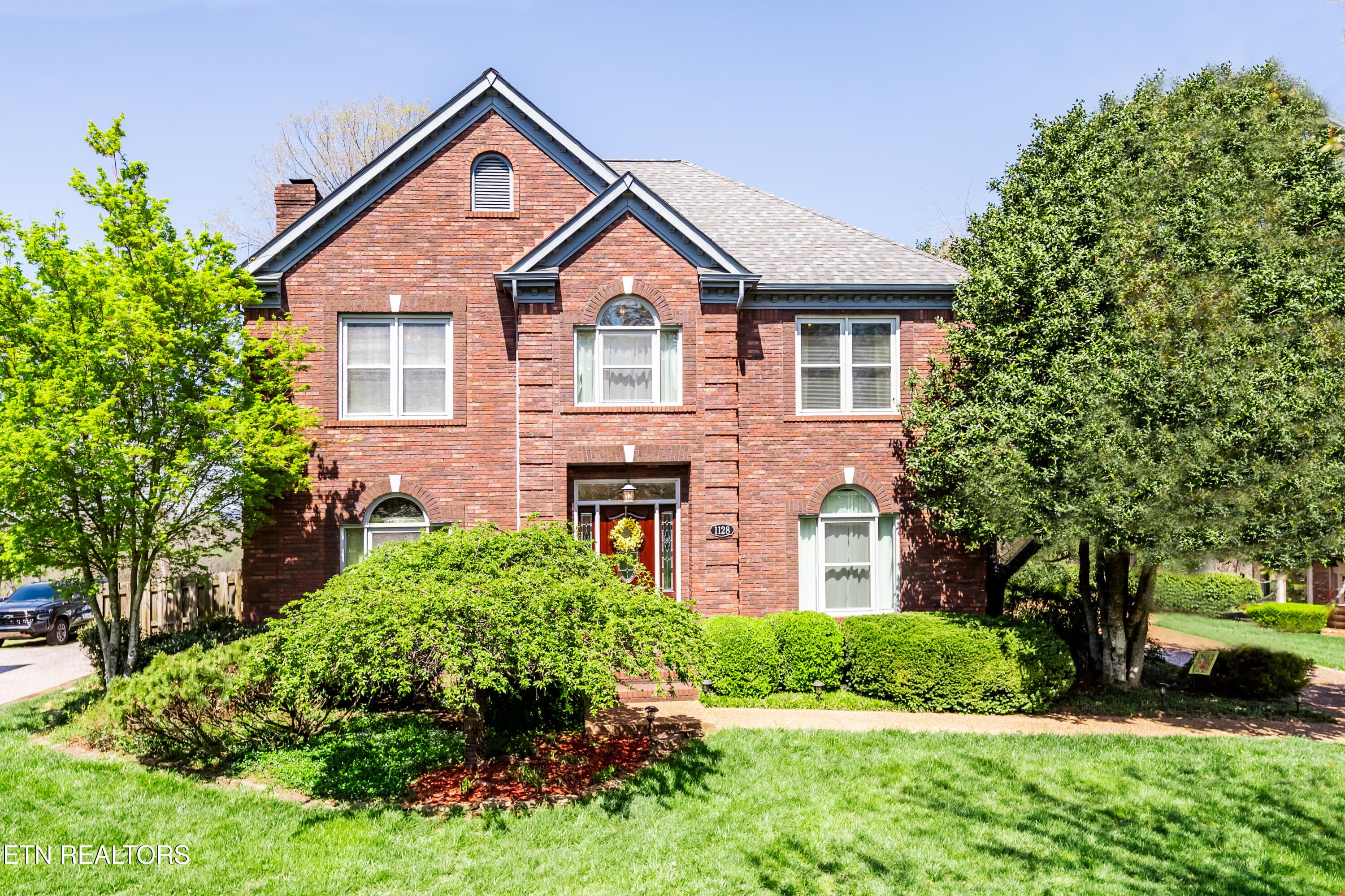 Kingston, Tennessee, 37763, United States, 3 Bedrooms Bedrooms, ,3 BathroomsBathrooms,Residential,For Sale,1762523