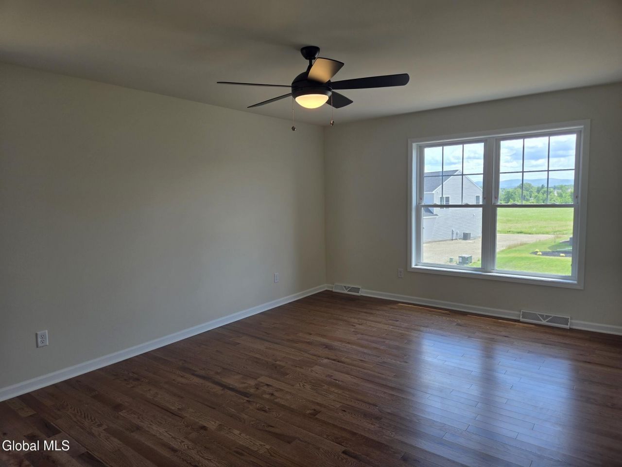 Mechanicville, New York, 12118, United States, 3 Bedrooms Bedrooms, ,3 BathroomsBathrooms,Residential,For Sale,1908351