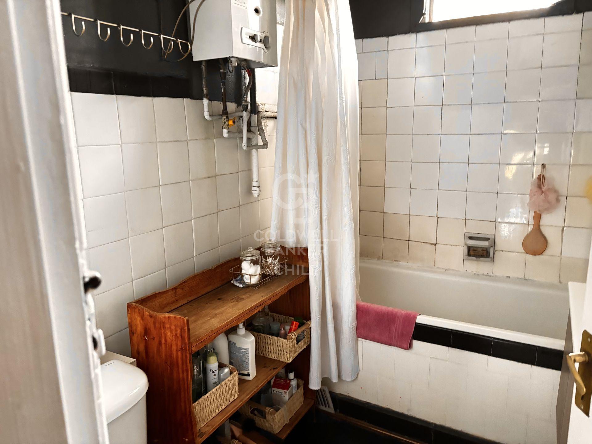 Providencia, Chile, 4 Bedrooms Bedrooms, ,2 BathroomsBathrooms,Residential,For Sale,1847198