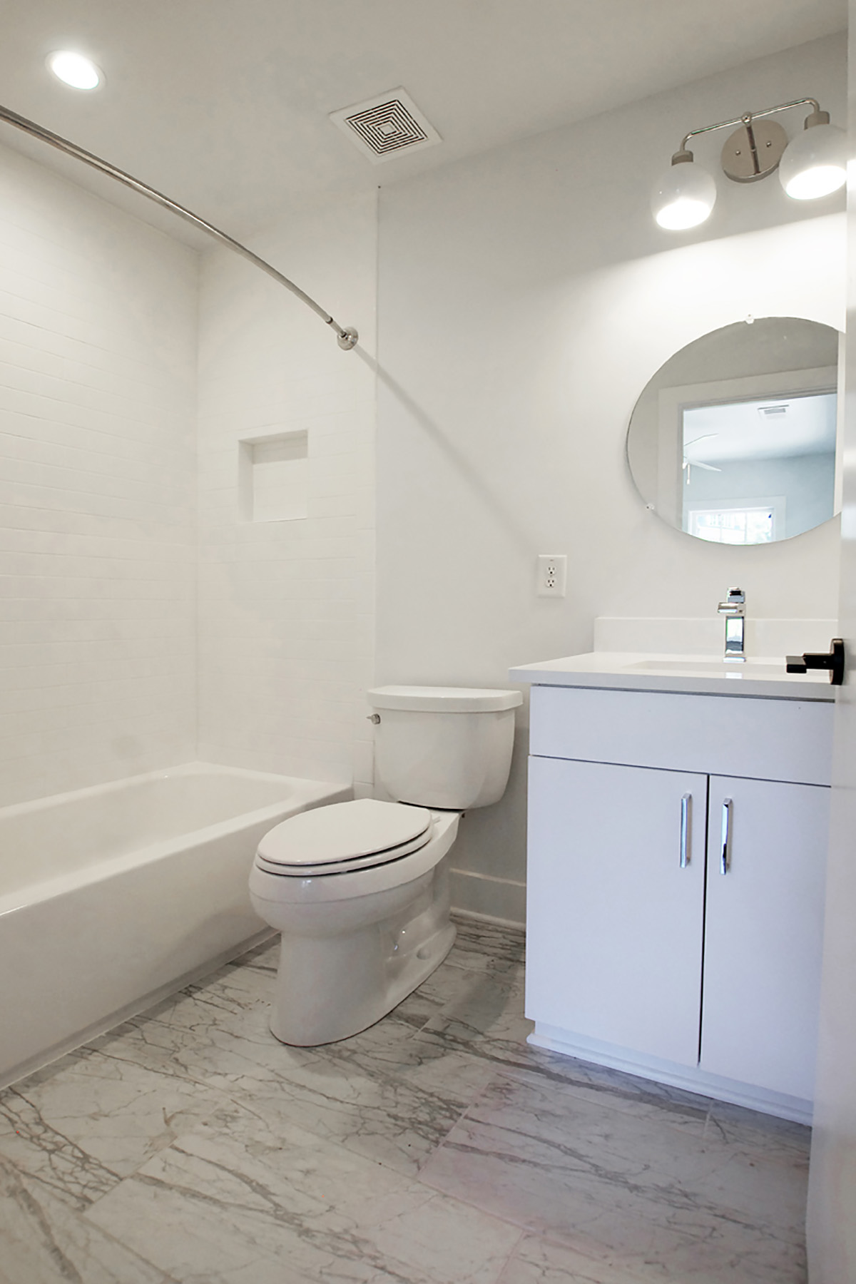  Fully Renovated, Top-Floor Residence in Buckhead - 物件實景