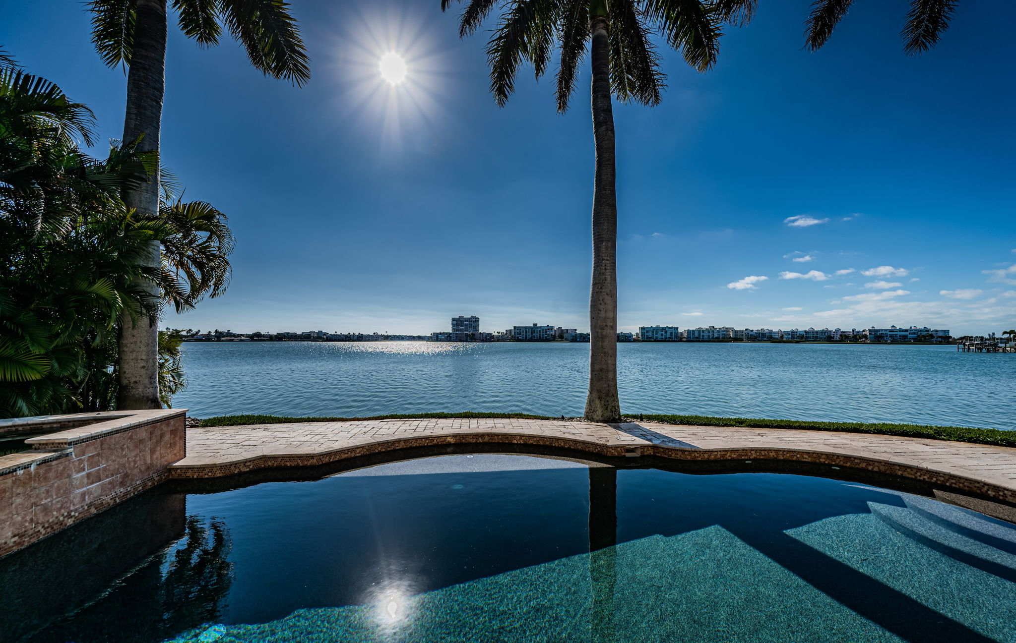 St Petersburg, Florida, 33707, United States, 5 Bedrooms Bedrooms, ,5 BathroomsBathrooms,Residential,For Sale,2007772