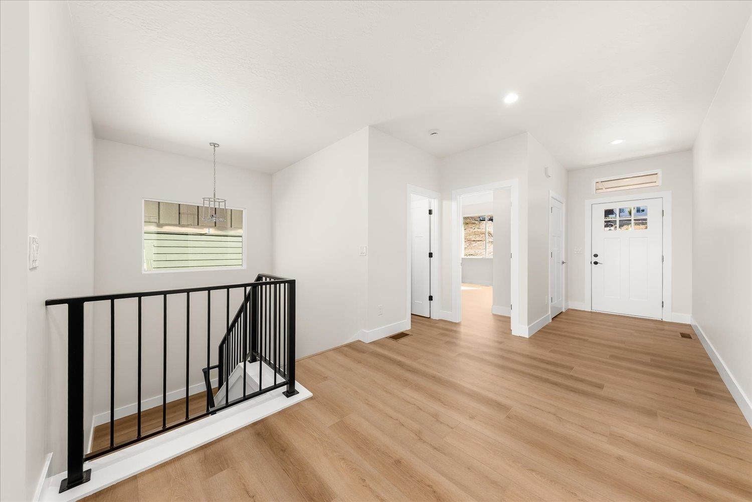 Spokane, Washington, 99208, United States, 4 Bedrooms Bedrooms, ,3 BathroomsBathrooms,Residential,For Sale,1826785