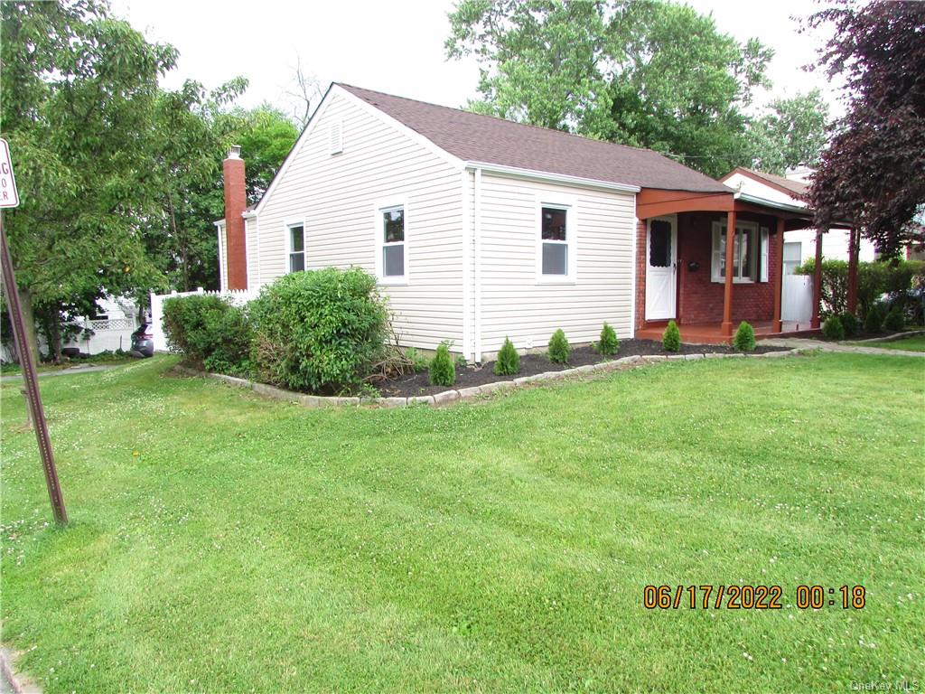 New Rochelle, New York, 10801, United States, 3 Bedrooms Bedrooms, ,1 BathroomBathrooms,Residential,For Sale,1942775