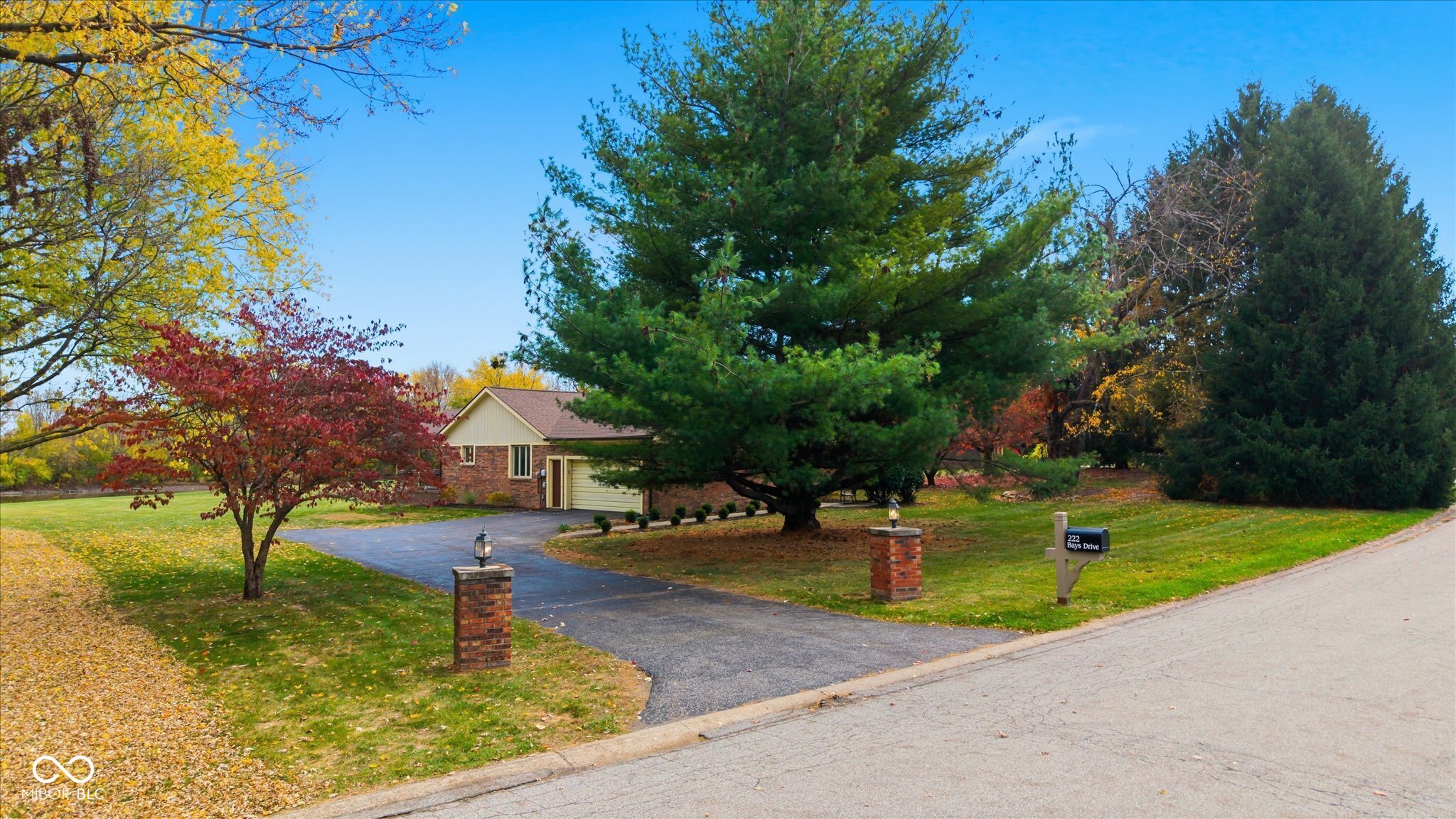 Noblesville, Indiana, 46062, United States, 4 Bedrooms Bedrooms, ,2 BathroomsBathrooms,Residential,For Sale,1987022