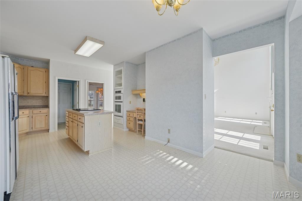 Ballwin, Missouri, 63021, United States, 4 Bedrooms Bedrooms, ,3 BathroomsBathrooms,Residential,For Sale,1989347