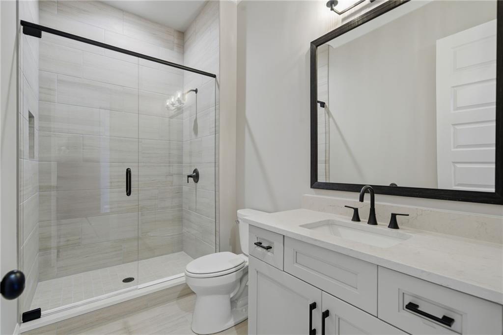 Gainesville, Georgia, 30506, United States, 4 Bedrooms Bedrooms, ,5 BathroomsBathrooms,Residential,For Sale,2008564