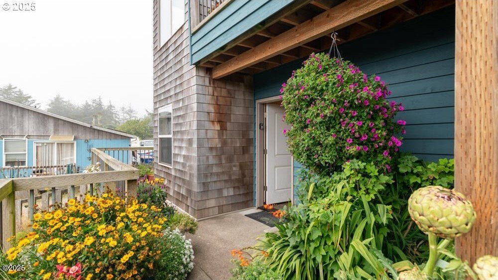 Depoe Bay, Oregon, 97341, United States, 3 Bedrooms Bedrooms, ,4 BathroomsBathrooms,Residential,For Sale,1939228