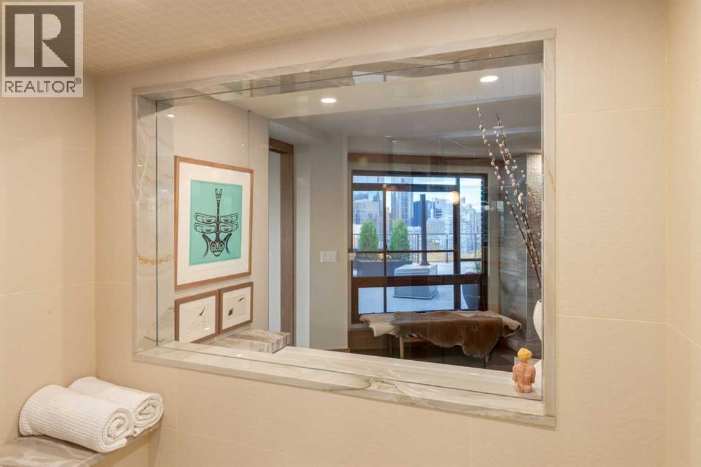 CALGARY, Alberta, T2E 7A8, CA, 2 Bedrooms Bedrooms, ,2 BathroomsBathrooms,Residential,For Sale,1947963
