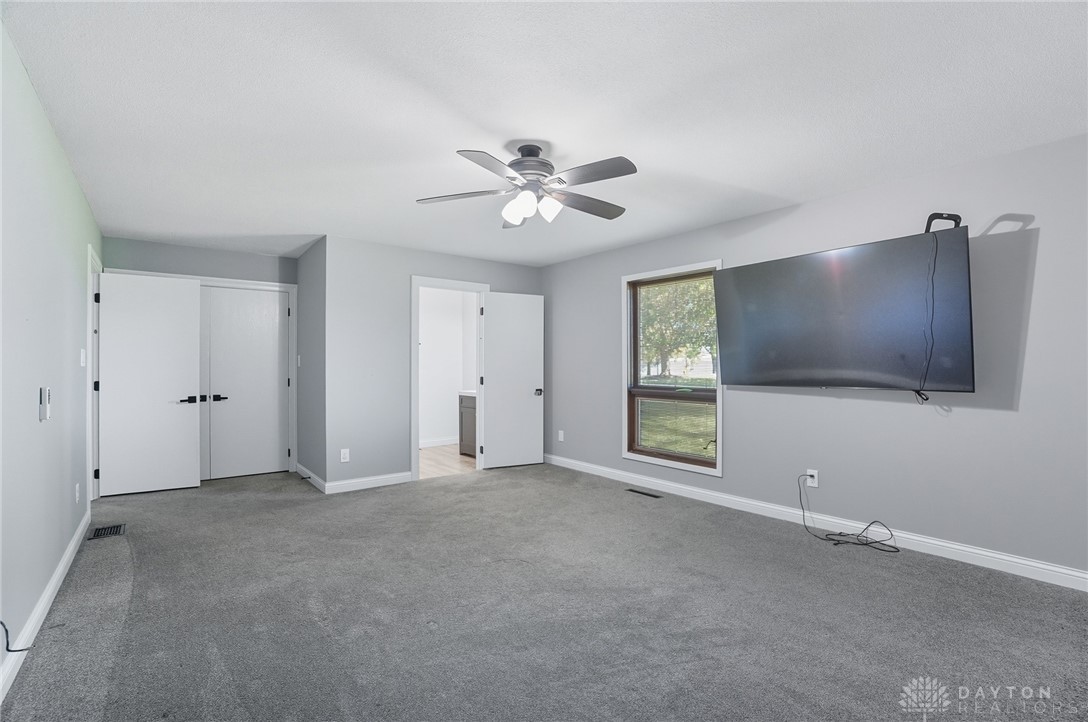 Brookville, Ohio, 45309, United States, 3 Bedrooms Bedrooms, ,4 BathroomsBathrooms,Residential,For Sale,1995742