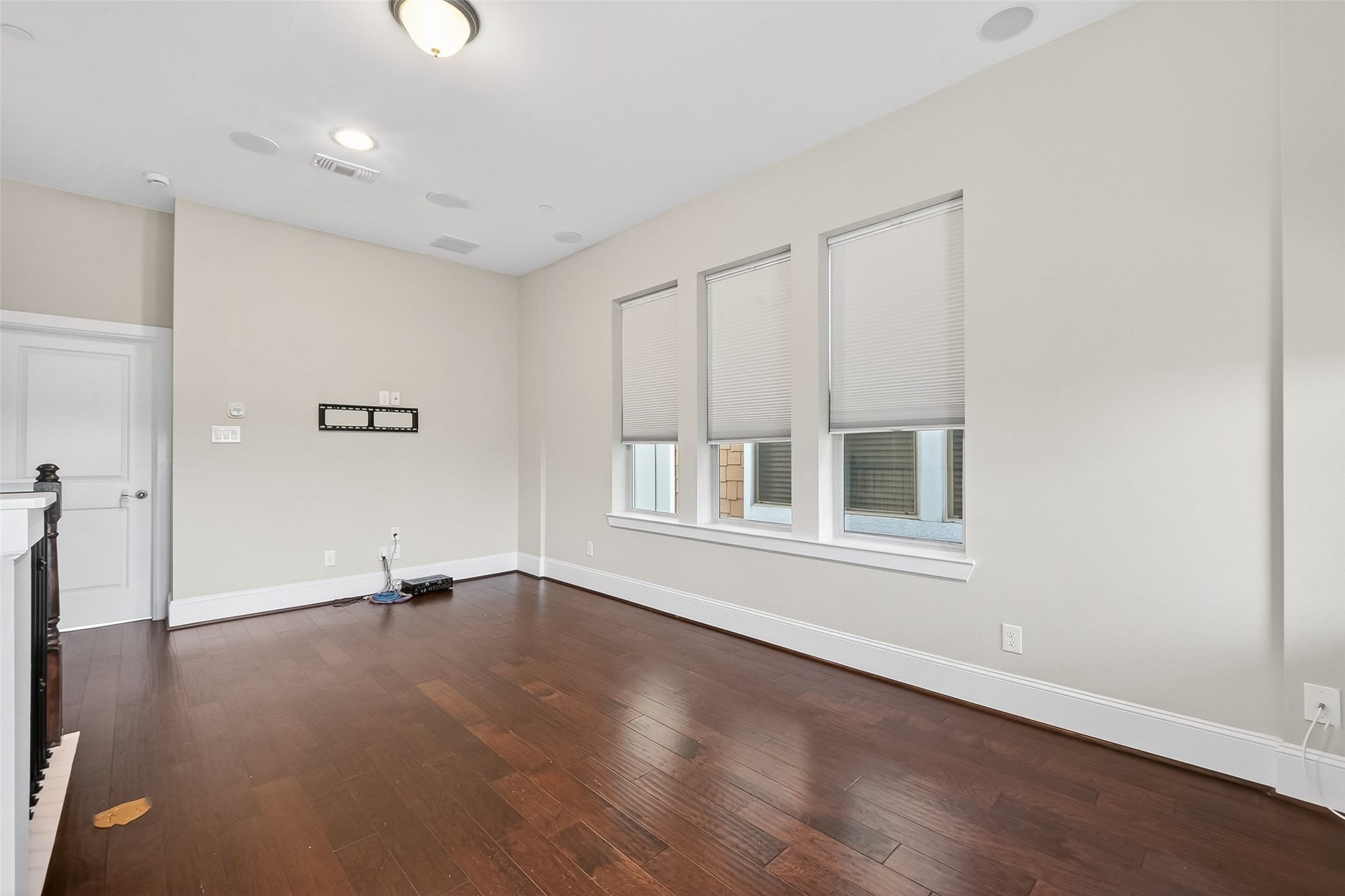  816 Yale Street C - 物件實景