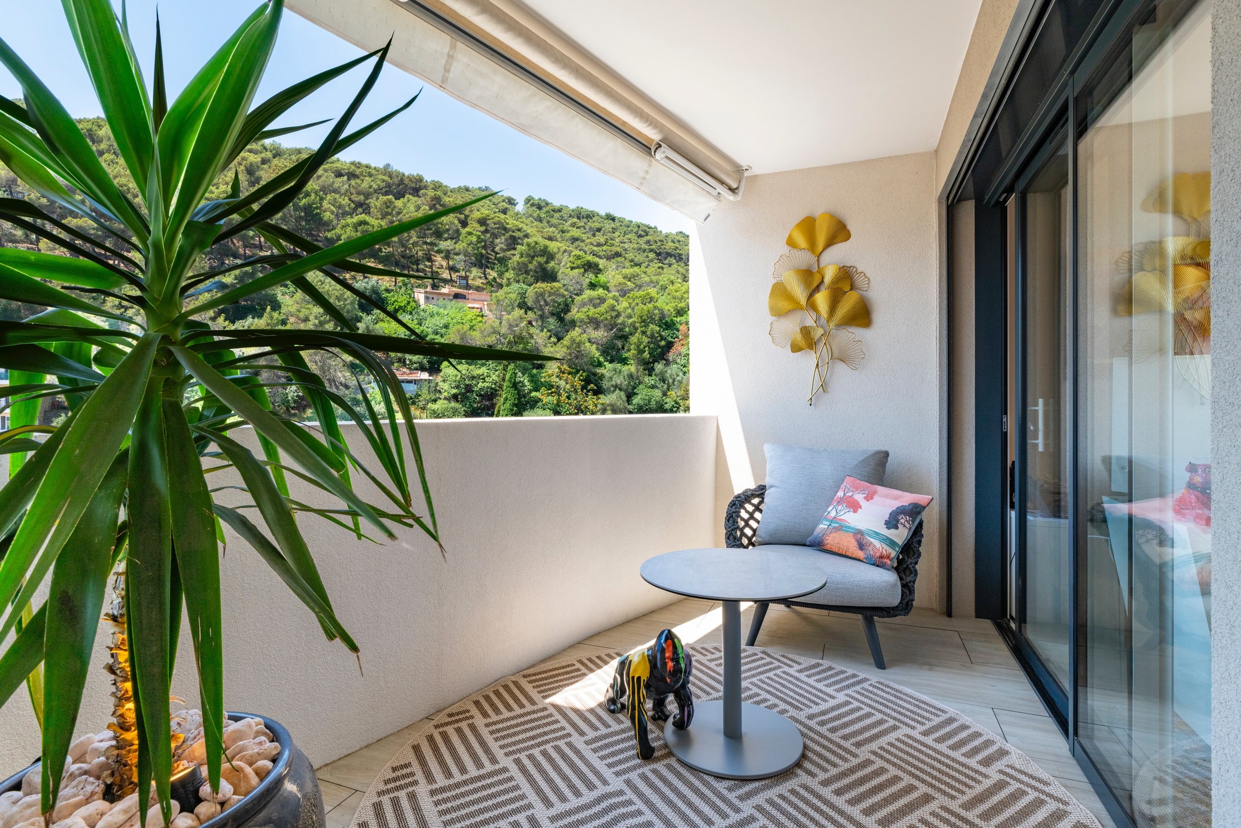  Luxury apartment with terrace, pool and sea glimpse for sale in Èze near Monaco - 物件實景