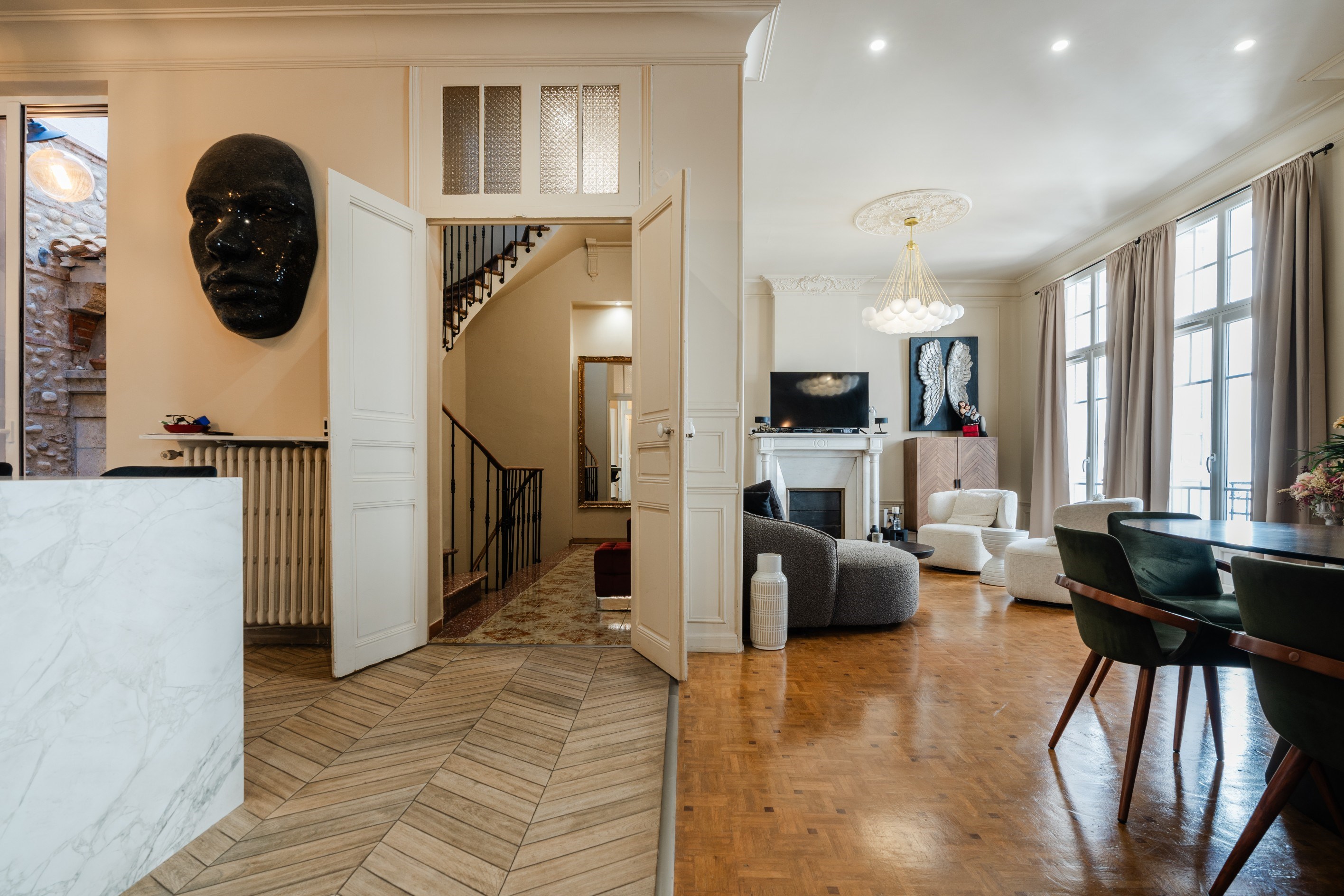  Elegant renovated maison bourgeoise with terrace, patio and garage near town ce… - 物件實景