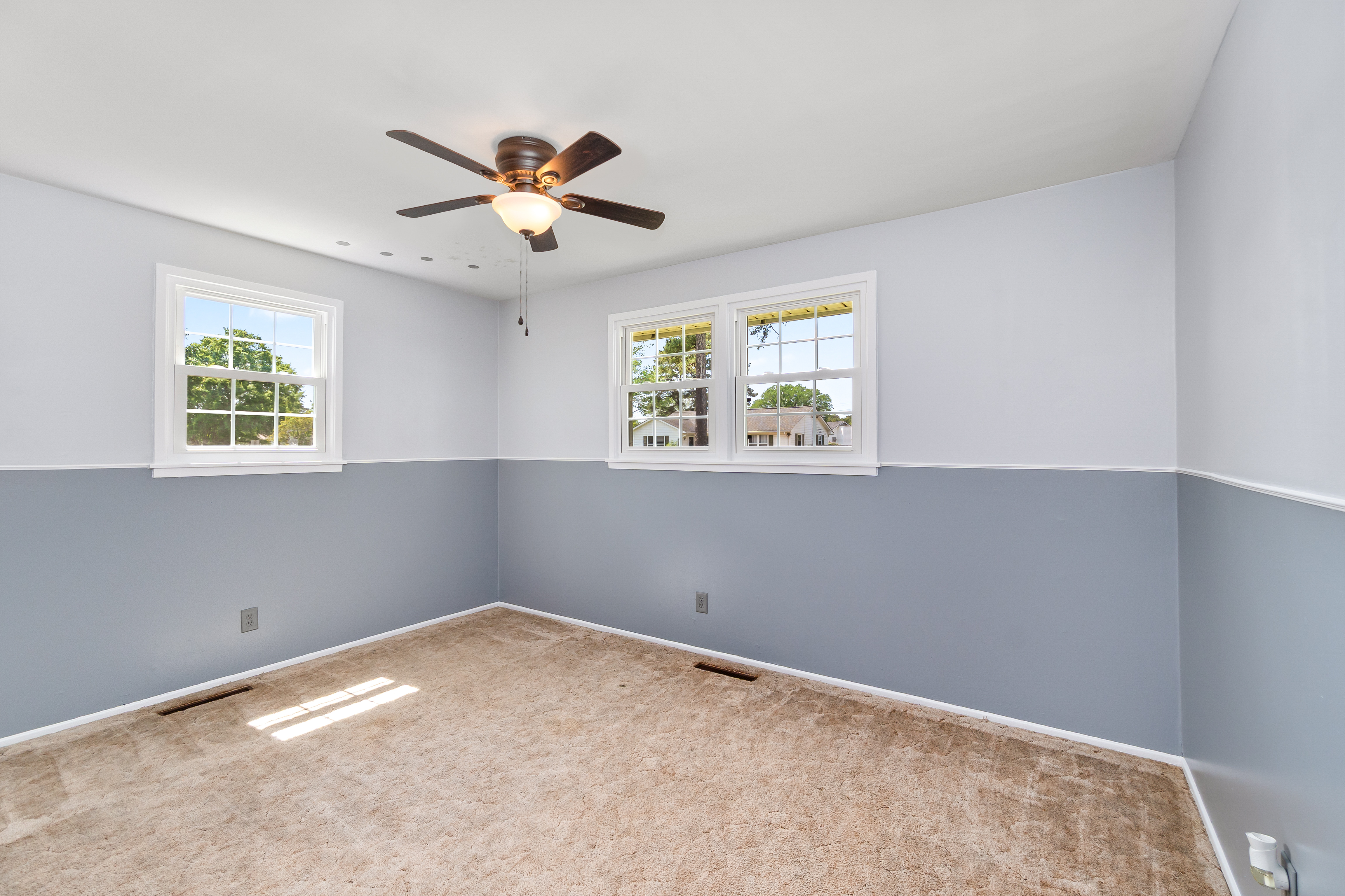  906 Stratford Rd - 物件實景