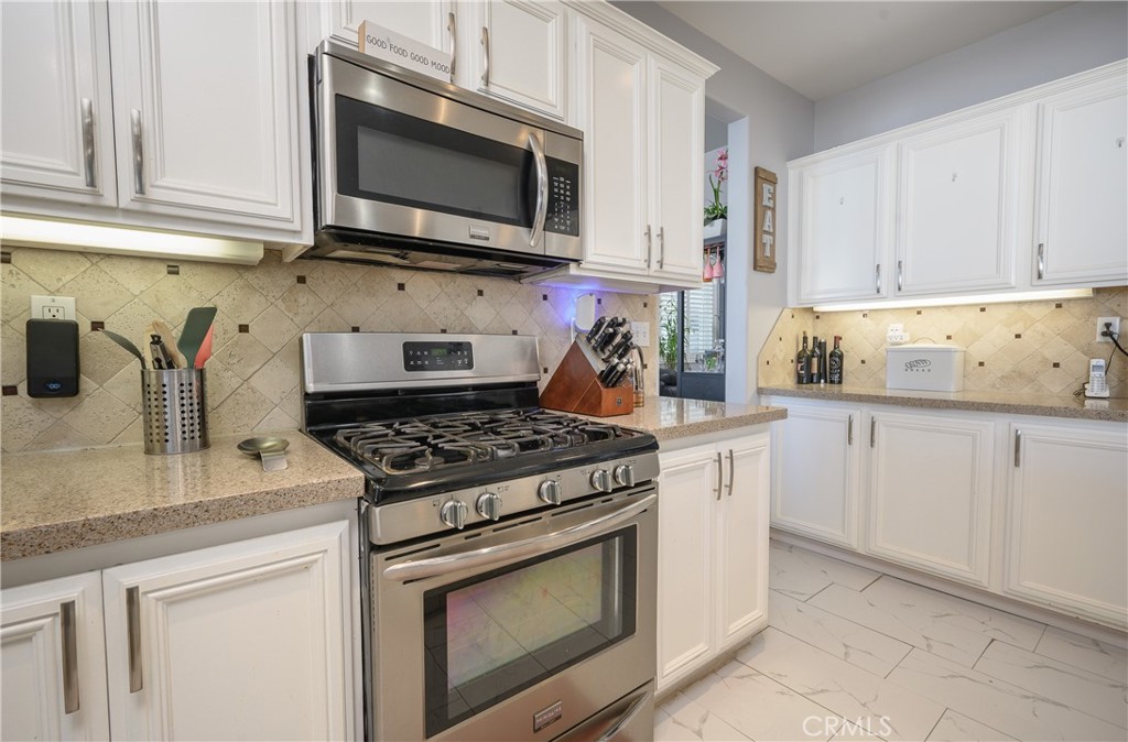 Wildomar, California, 92595, United States, 5 Bedrooms Bedrooms, ,4 BathroomsBathrooms,Residential,For Sale,2016892