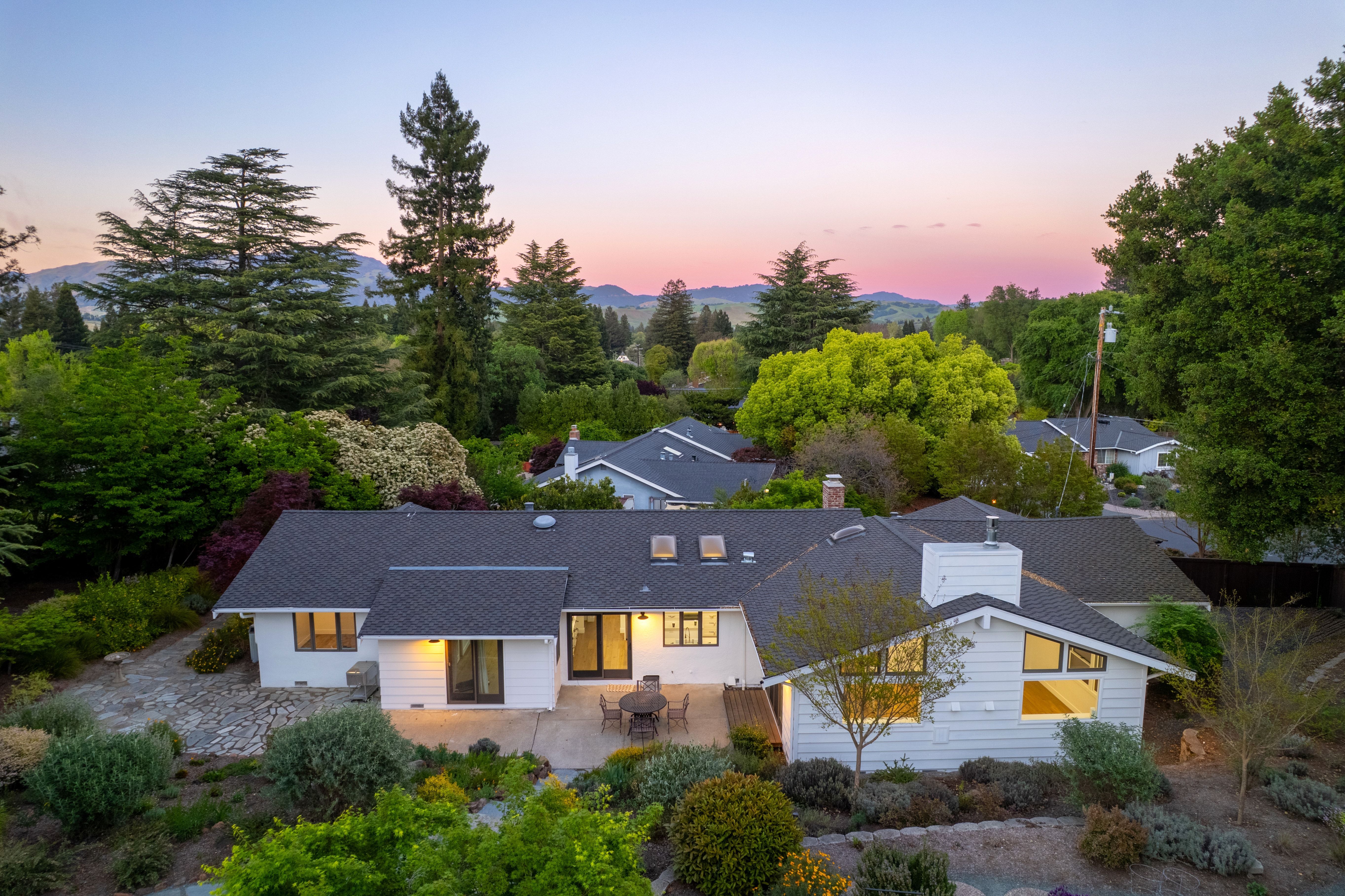  Grand Westside Danville Estate on Rare 0.60± Acre  Masterfully Reimagined - 物件實景