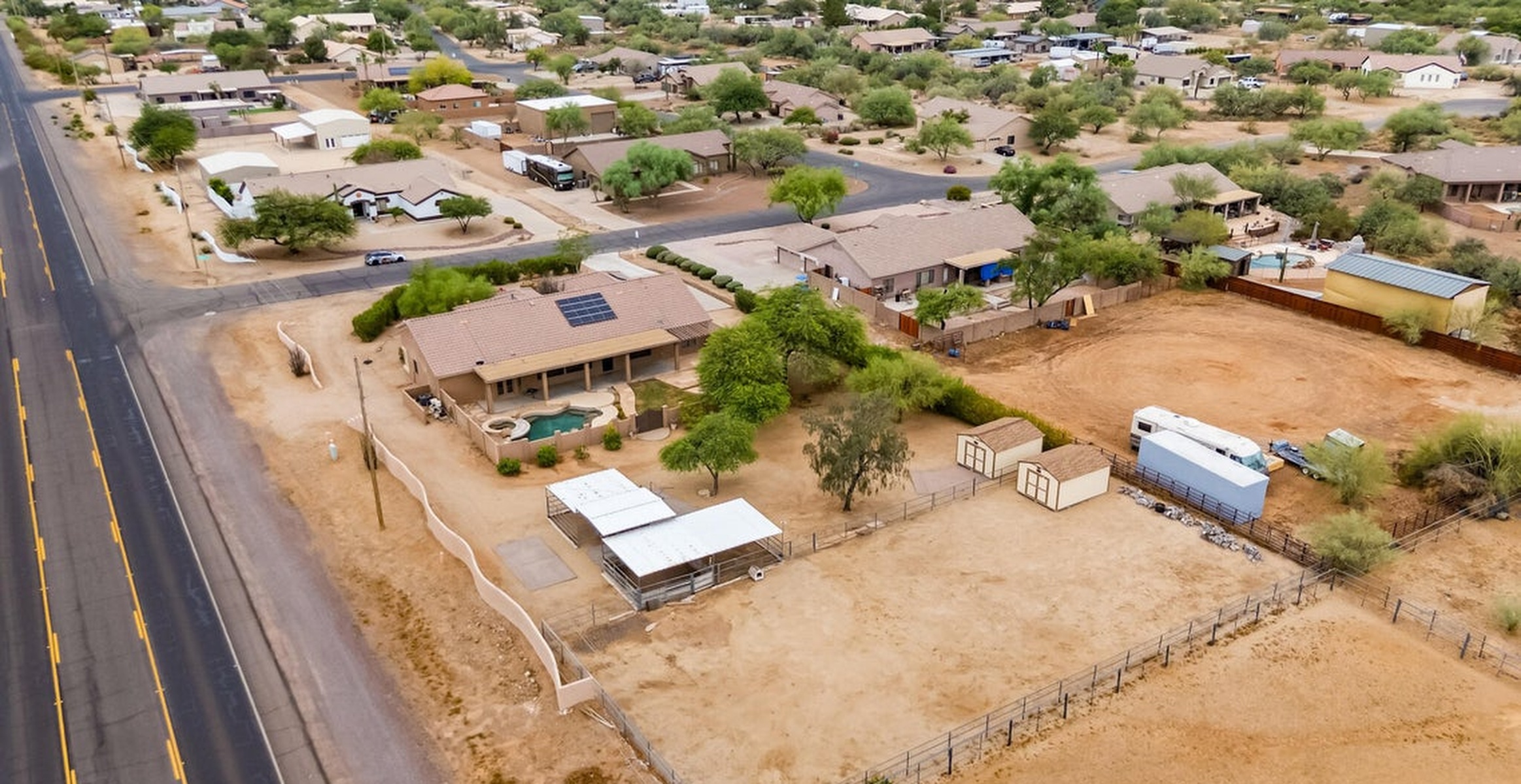  512 E Jordon Lane  Phoenix, AZ - 物件實景