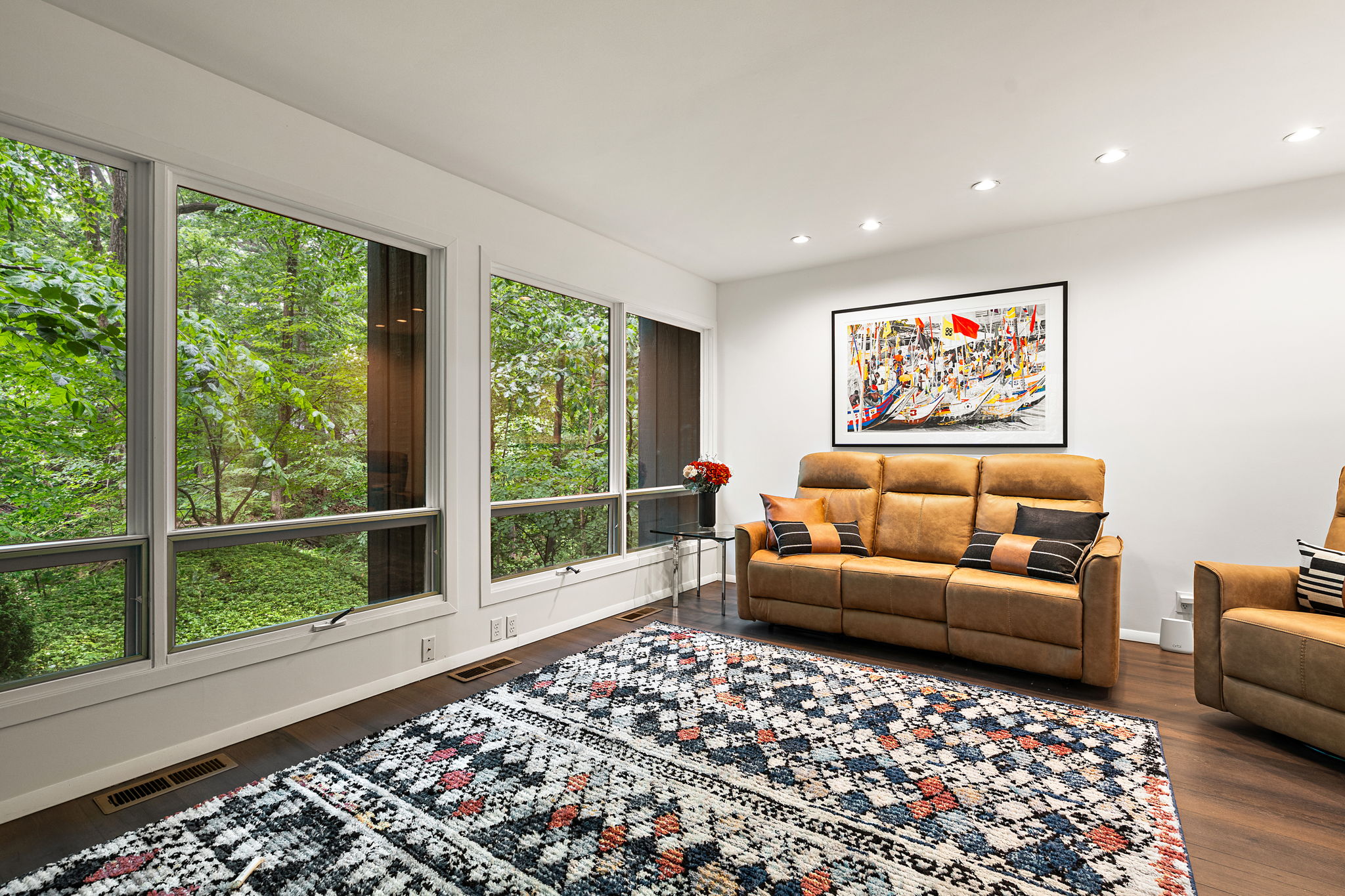  Modern Contemporary Home Nestled on a 1.3 Acre Wooded Lot - 物件實景