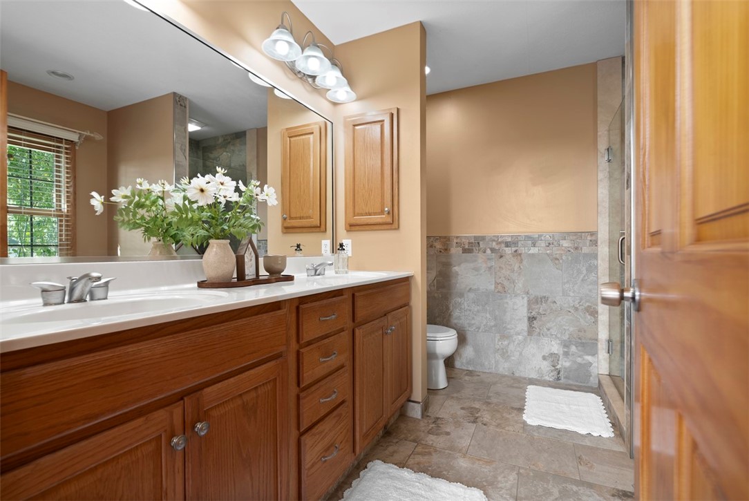Cranberry Twp, Pennsylvania, 16066, United States, 4 Bedrooms Bedrooms, ,3 BathroomsBathrooms,Residential,For Sale,1947060