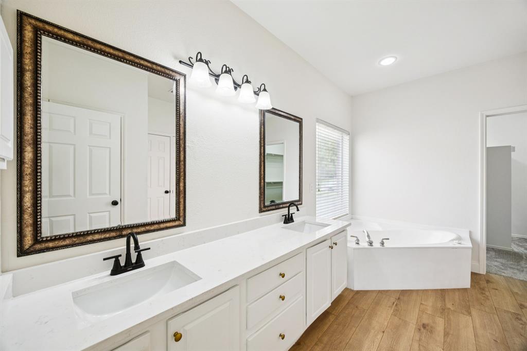 Plano, Texas, 75074, United States, 5 Bedrooms Bedrooms, ,4 BathroomsBathrooms,Residential,For Sale,1956892