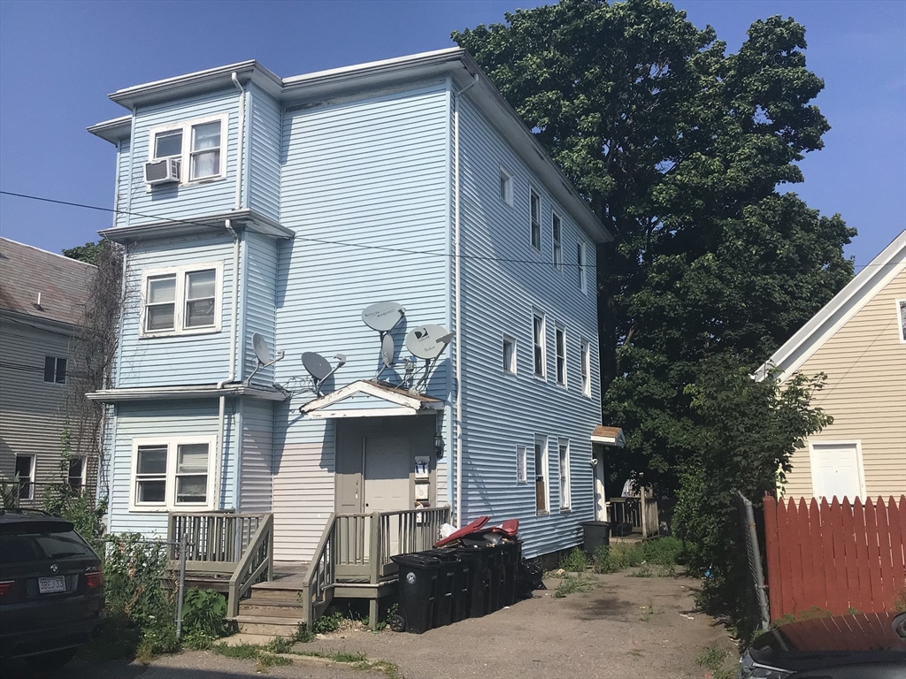 Brockton, Massachusetts, 02301, United States, 6 Bedrooms Bedrooms, ,3 BathroomsBathrooms,Residential,For Sale,1924115