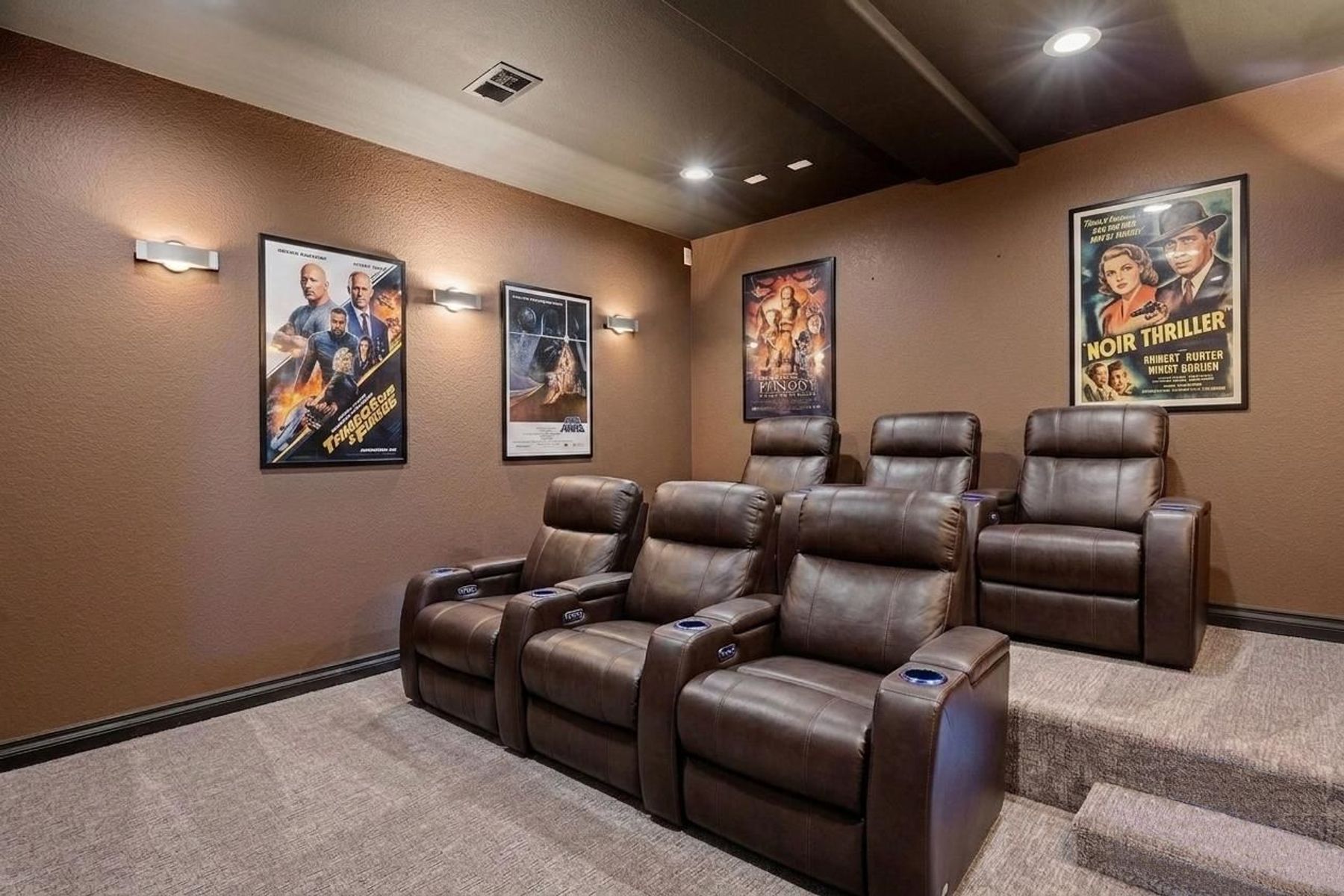  Ideal Blend of Space, Setting and Livability - 物件實景