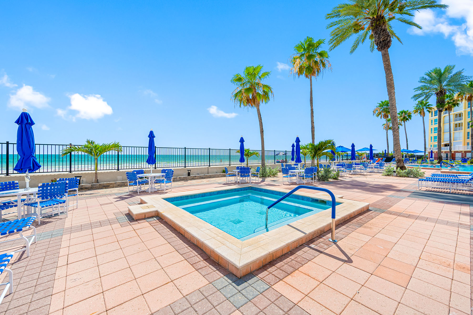  TIDES BEACH CLUB CONDO - 物件實景