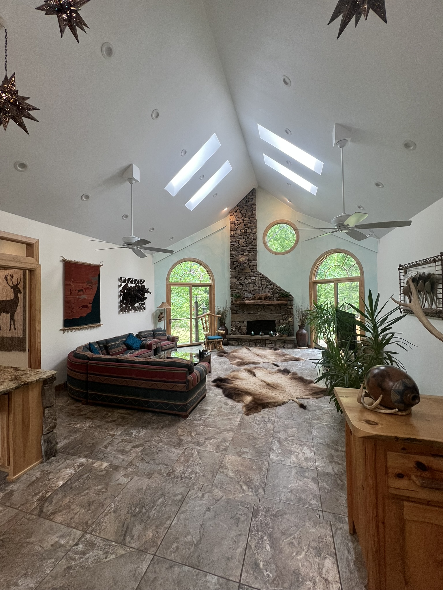 Mena, Arkansas, 71953, United States, 3 Bedrooms Bedrooms, ,3 BathroomsBathrooms,Residential,For Sale,1979119