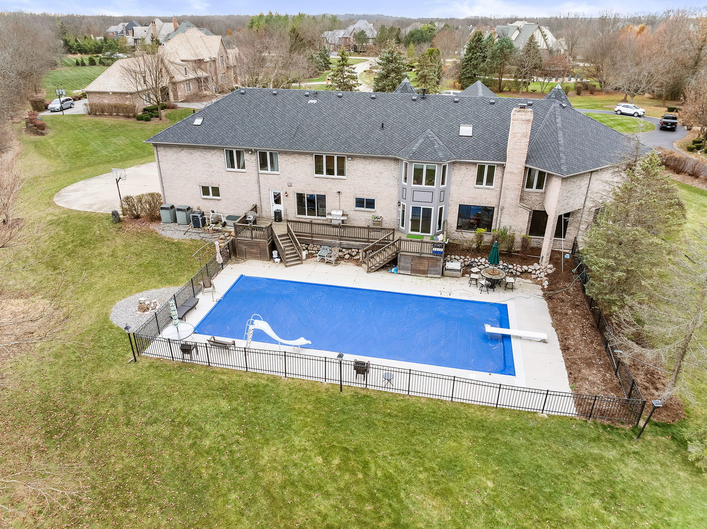 St. Charles, Illinois, 60175, United States, 6 Bedrooms Bedrooms, ,8 BathroomsBathrooms,Residential,For Sale,1940364