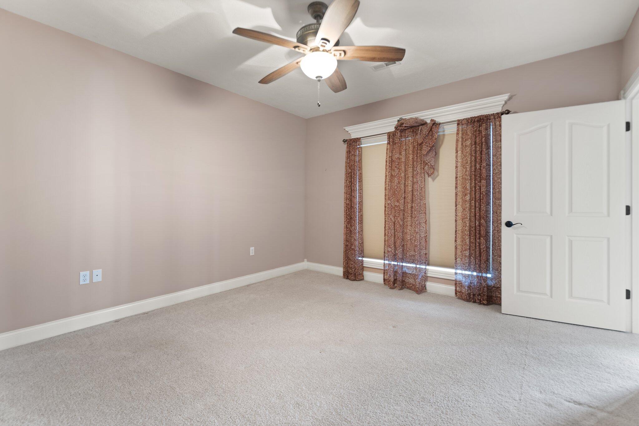 Monticello, Kentucky, 42633, United States, 4 Bedrooms Bedrooms, ,3 BathroomsBathrooms,Residential,For Sale,1691685