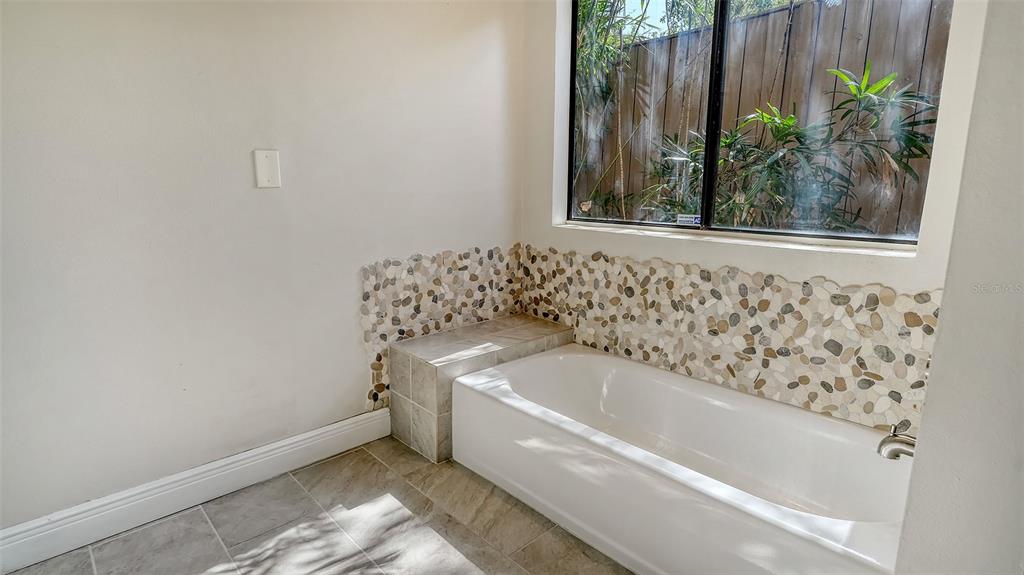 Bradenton, Florida, 34209, United States, 4 Bedrooms Bedrooms, ,2 BathroomsBathrooms,Residential,For Sale,1917676