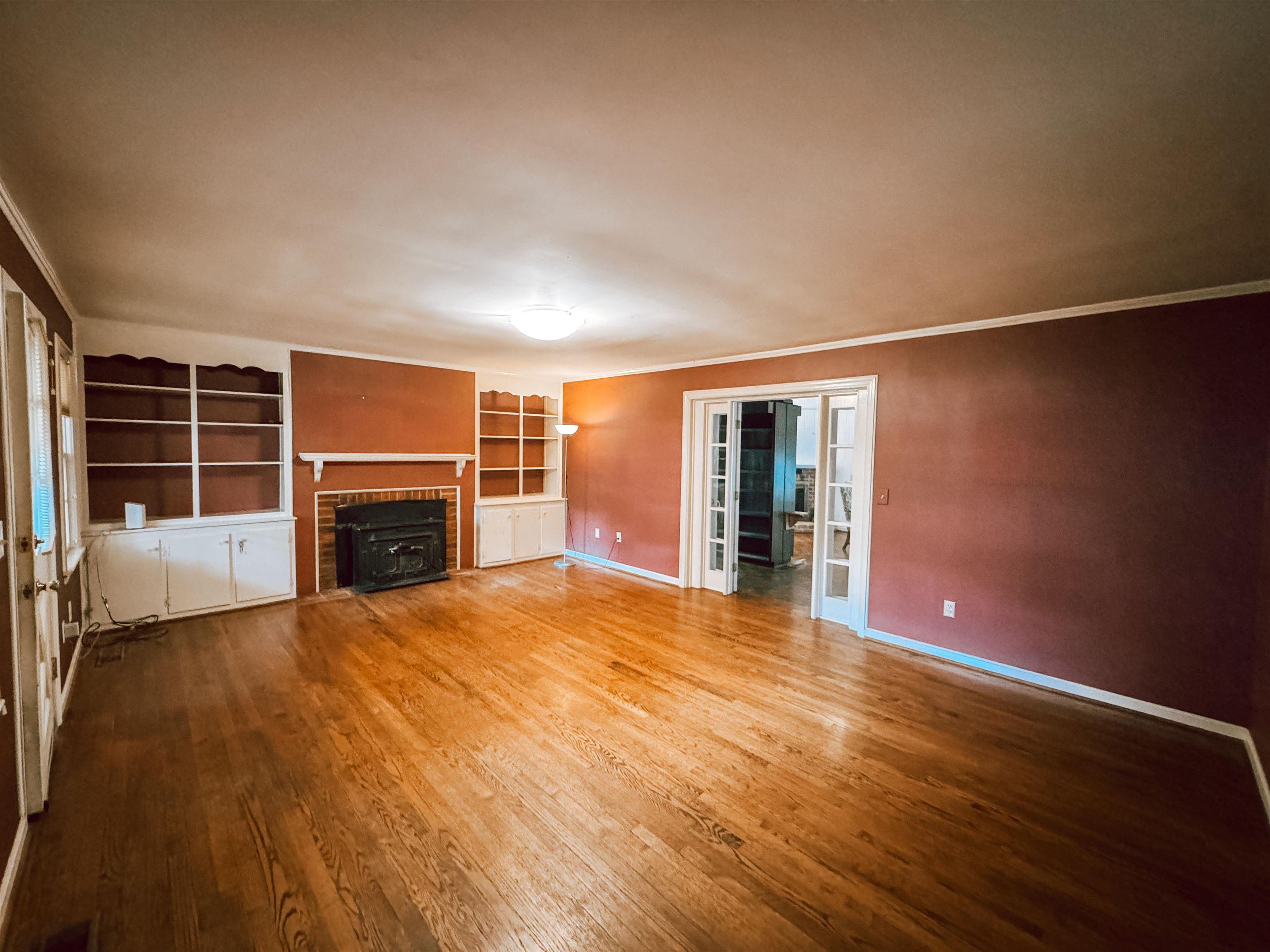 Blacksburg, Virginia, 24060, United States, 5 Bedrooms Bedrooms, ,4 BathroomsBathrooms,Residential,For Sale,1900979