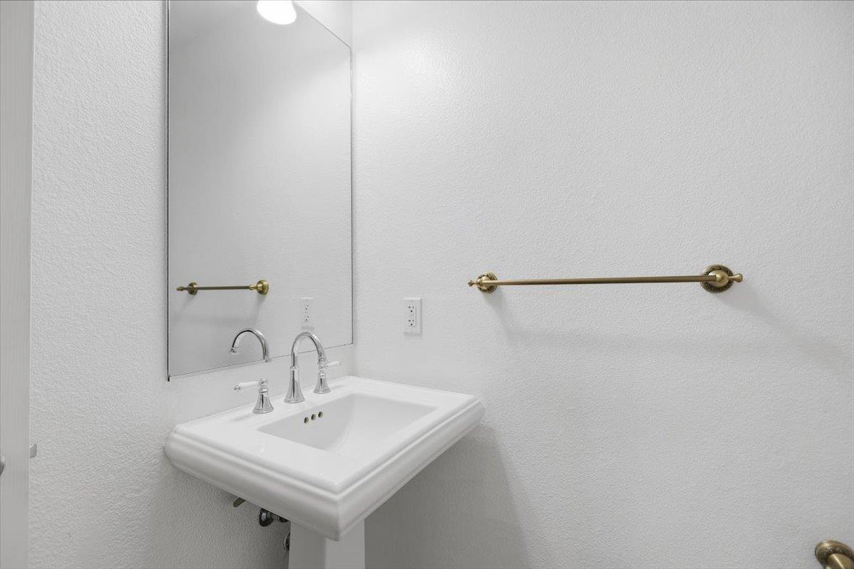 San Jose, California, 95116, United States, 3 Bedrooms Bedrooms, ,3 BathroomsBathrooms,Residential,For Sale,2003189