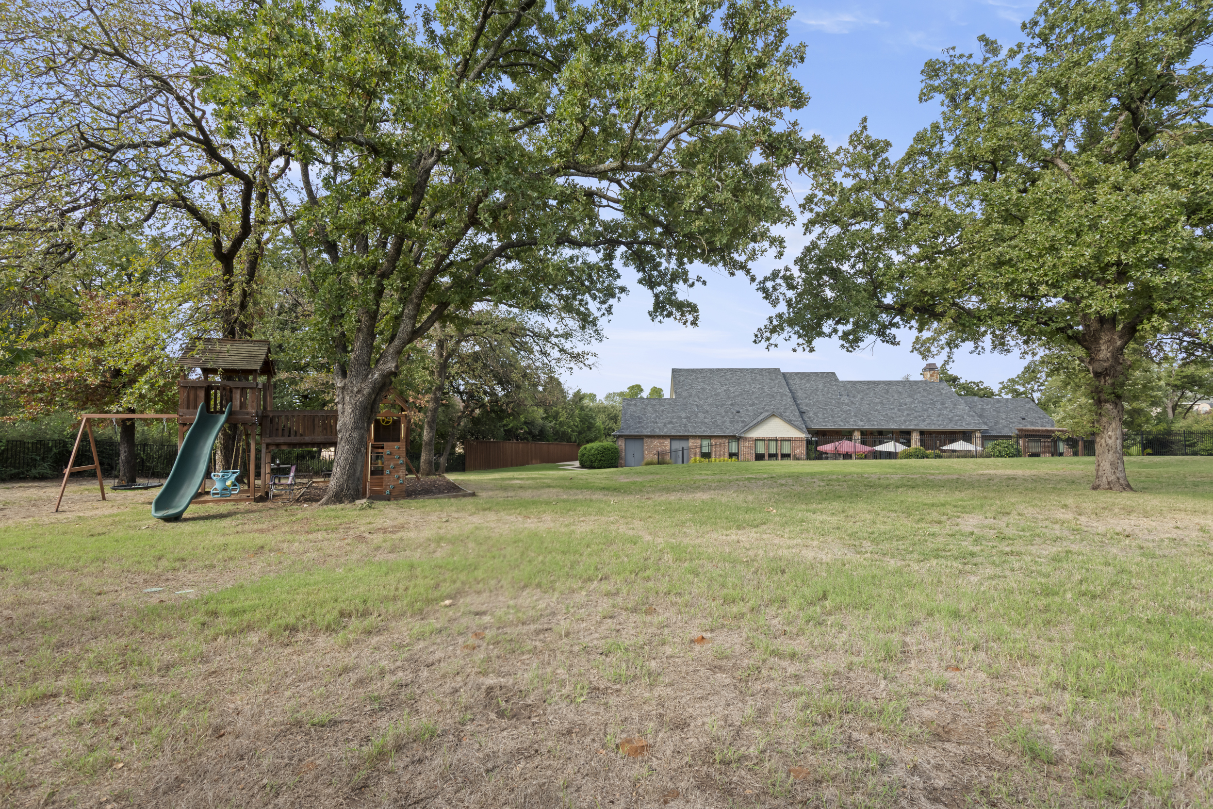  200 Regency Court, Denton, TX, 76210 - 物件實景