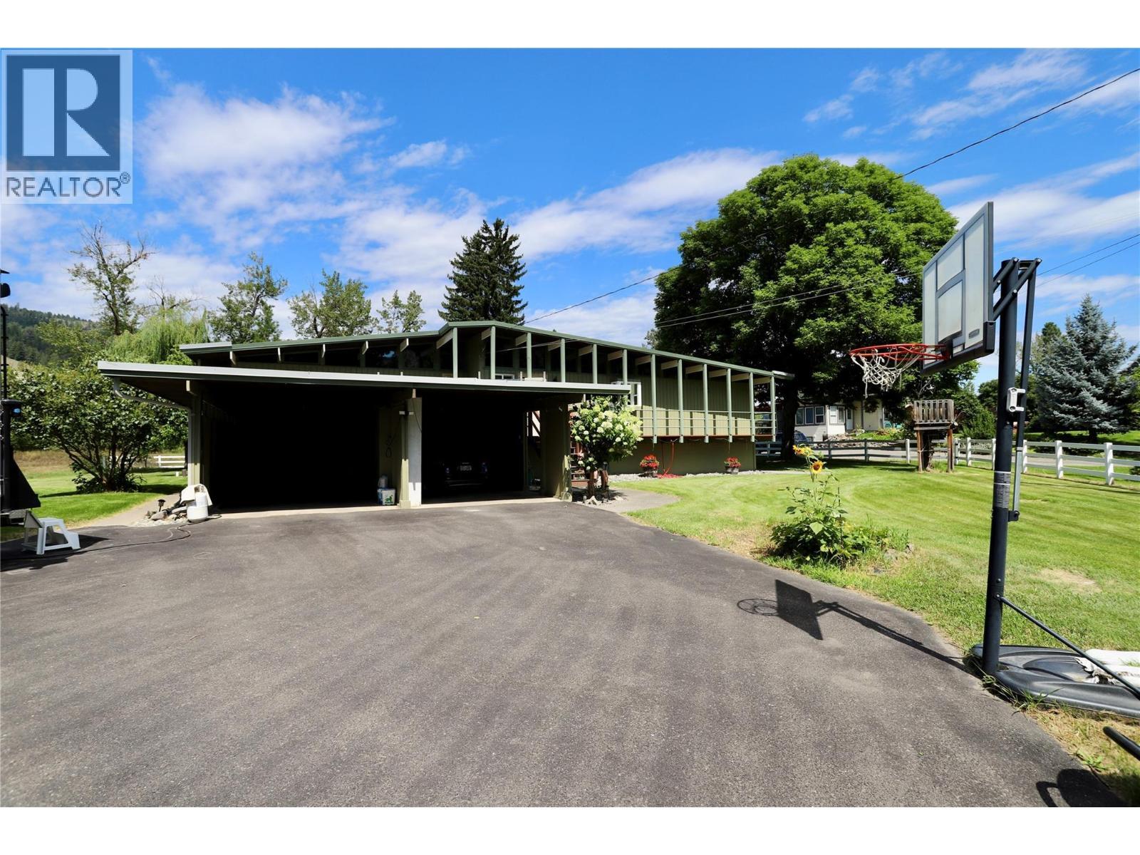 KAMLOOPS, British Columbia, V2H 1M4, CA, 5 Bedrooms Bedrooms, ,2 BathroomsBathrooms,Residential,For Sale,1912088