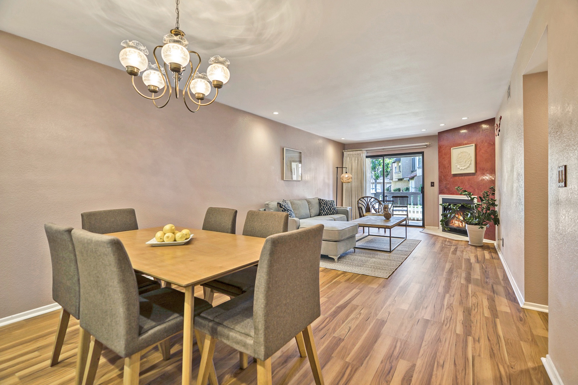 Fullerton, California, 92835, United States, 2 Bedrooms Bedrooms, ,1 BathroomBathrooms,Residential,For Sale,1915893