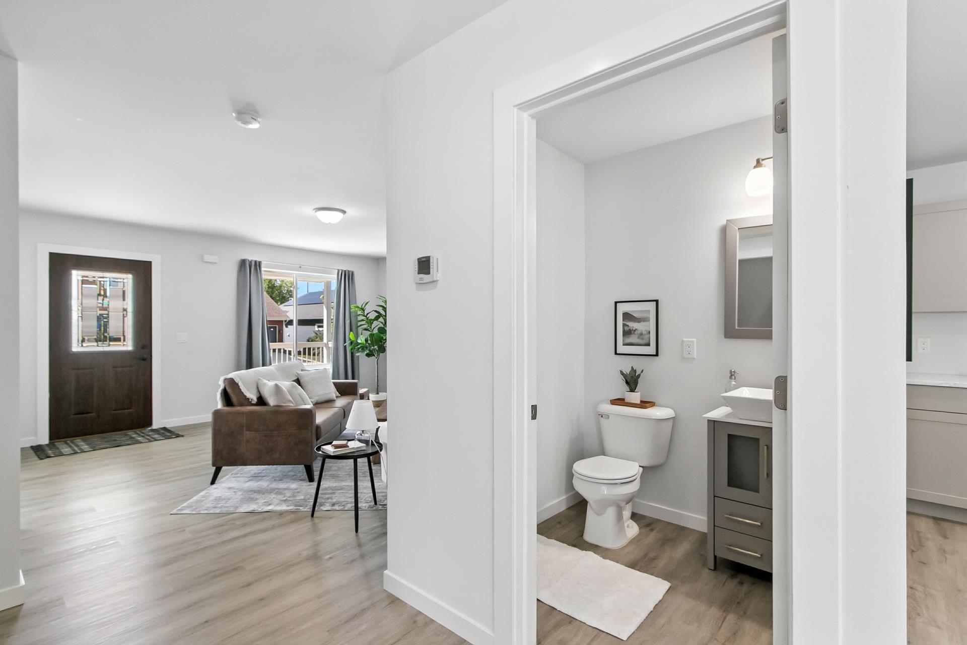 Madison, Wisconsin, 53714, United States, 3 Bedrooms Bedrooms, ,3 BathroomsBathrooms,Residential,For Sale,1941901