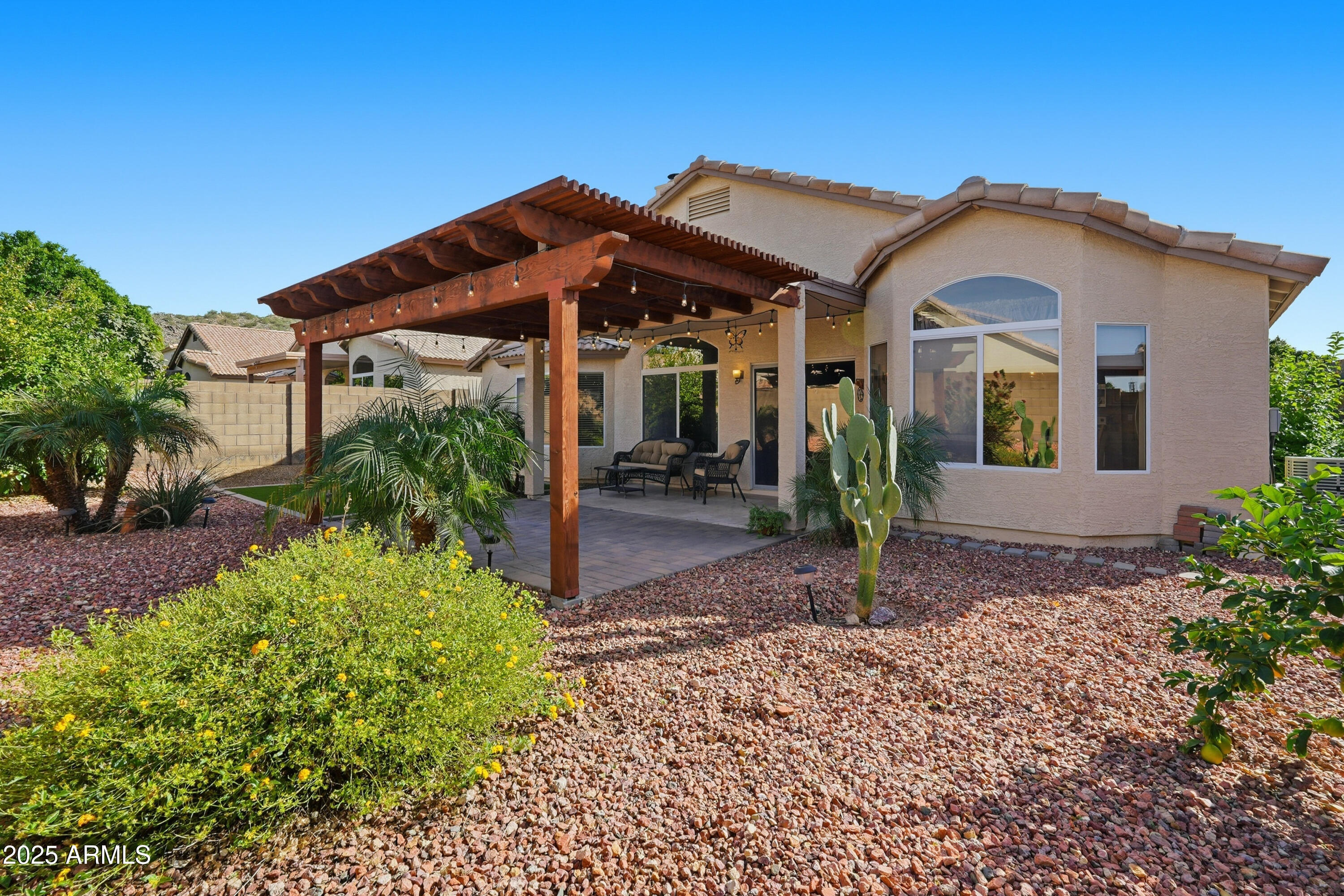 Phoenix, Arizona, 85024, United States, 3 Bedrooms Bedrooms, ,2 BathroomsBathrooms,Residential,For Sale,1995544