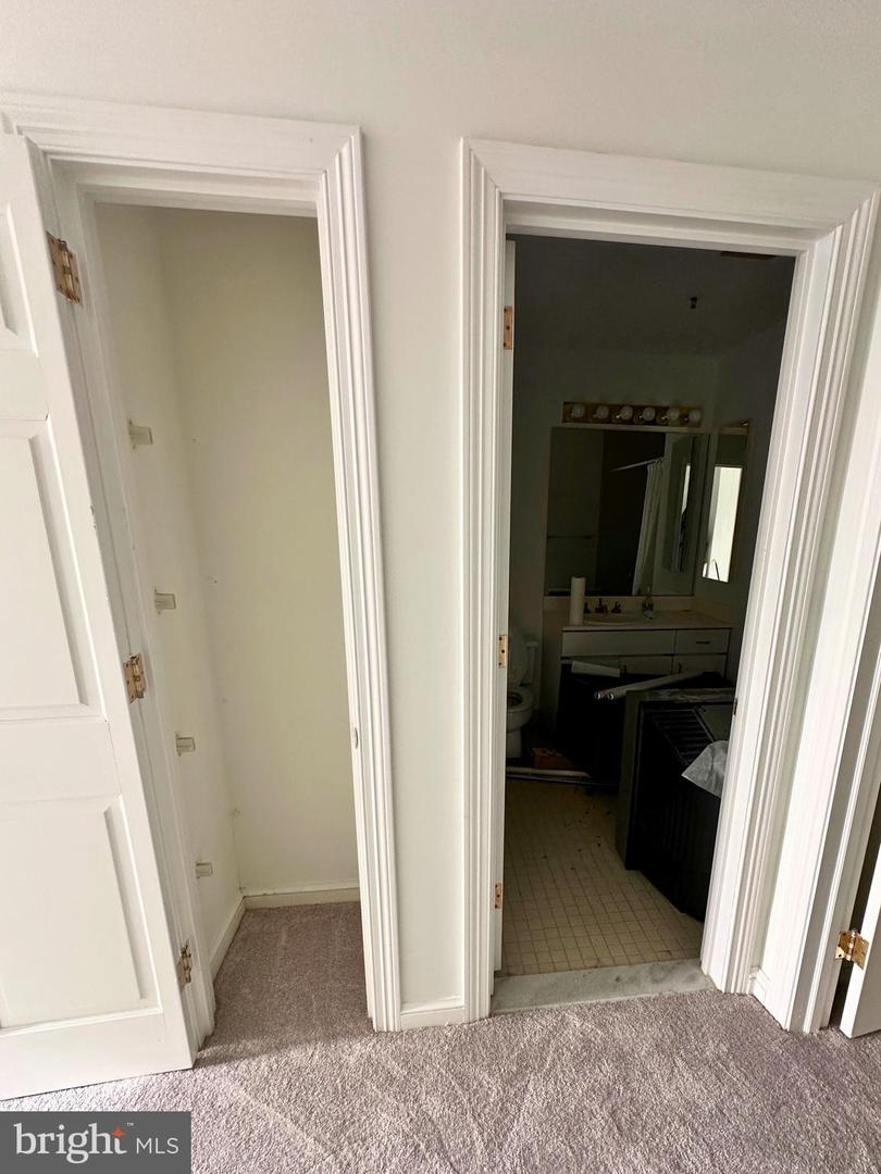 Baltimore, Maryland, 21202, United States, 3 Bedrooms Bedrooms, ,6 BathroomsBathrooms,Residential,For Sale,2002254