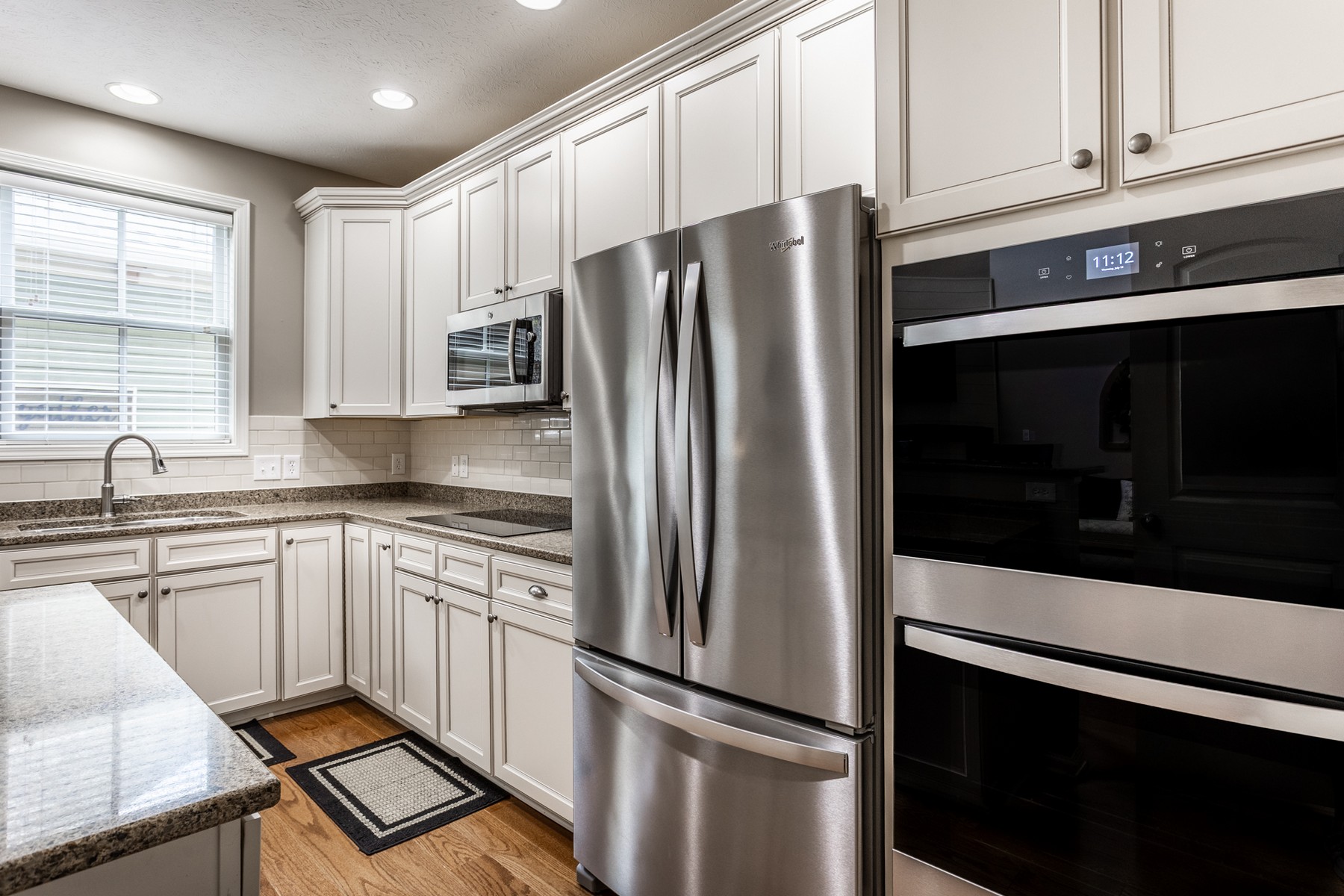  Stunning Townhome in Desirable Carmel Neighborhood - 物件實景