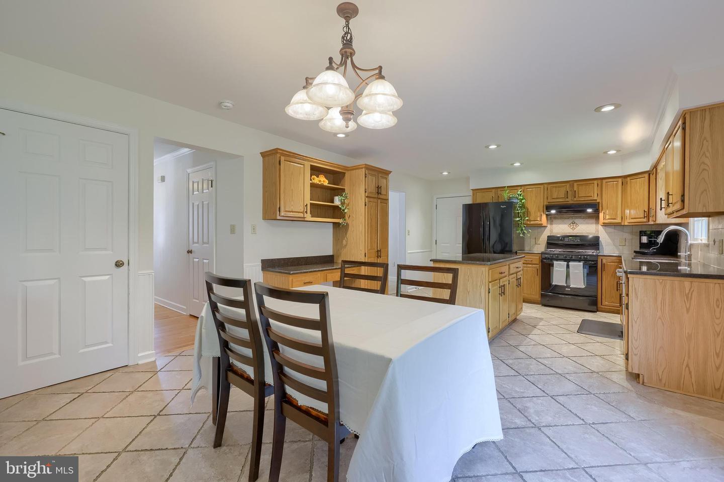 Lancaster, Pennsylvania, 17603, United States, 3 Bedrooms Bedrooms, ,3 BathroomsBathrooms,Residential,For Sale,1964719